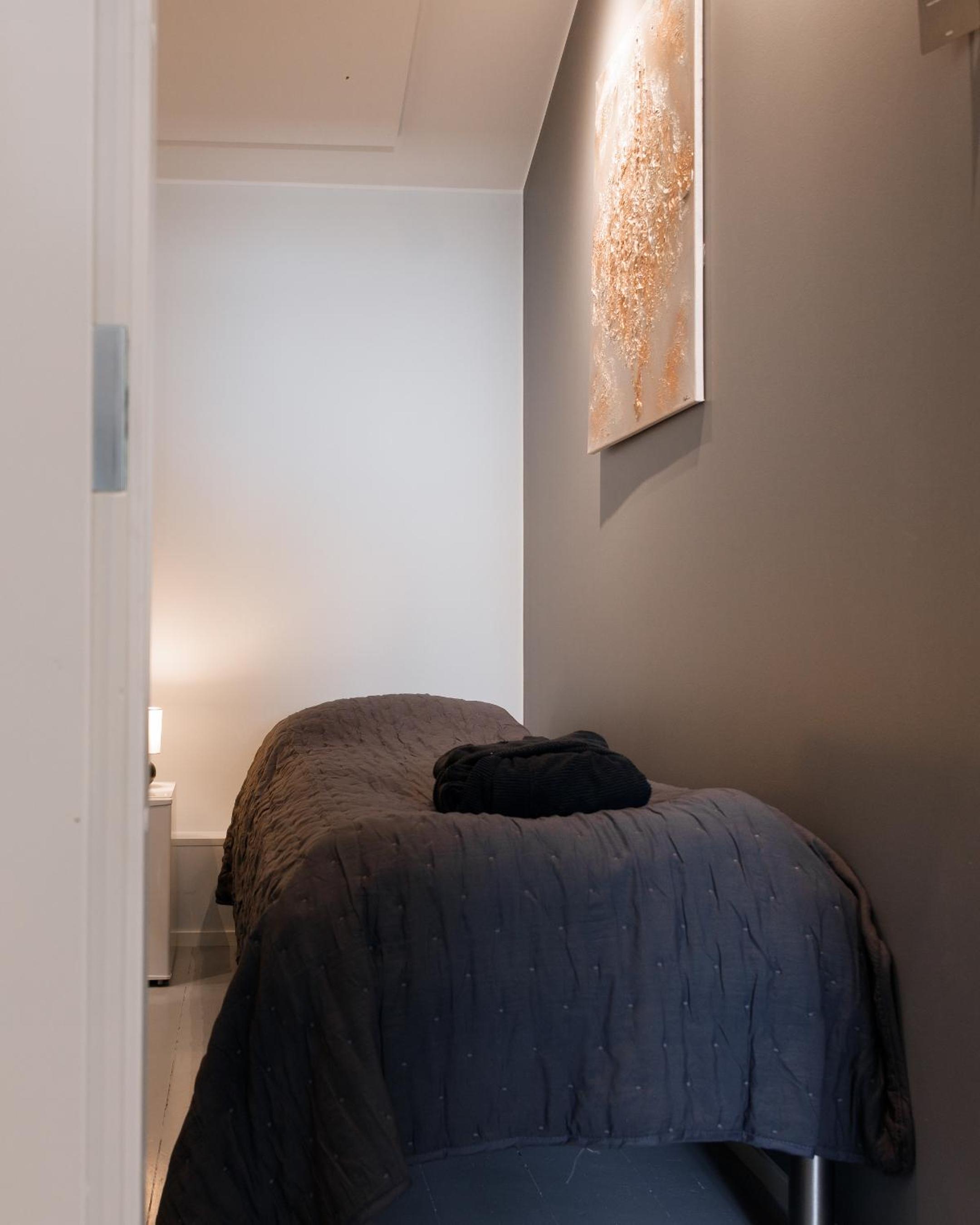 Twin Room - Photo 9