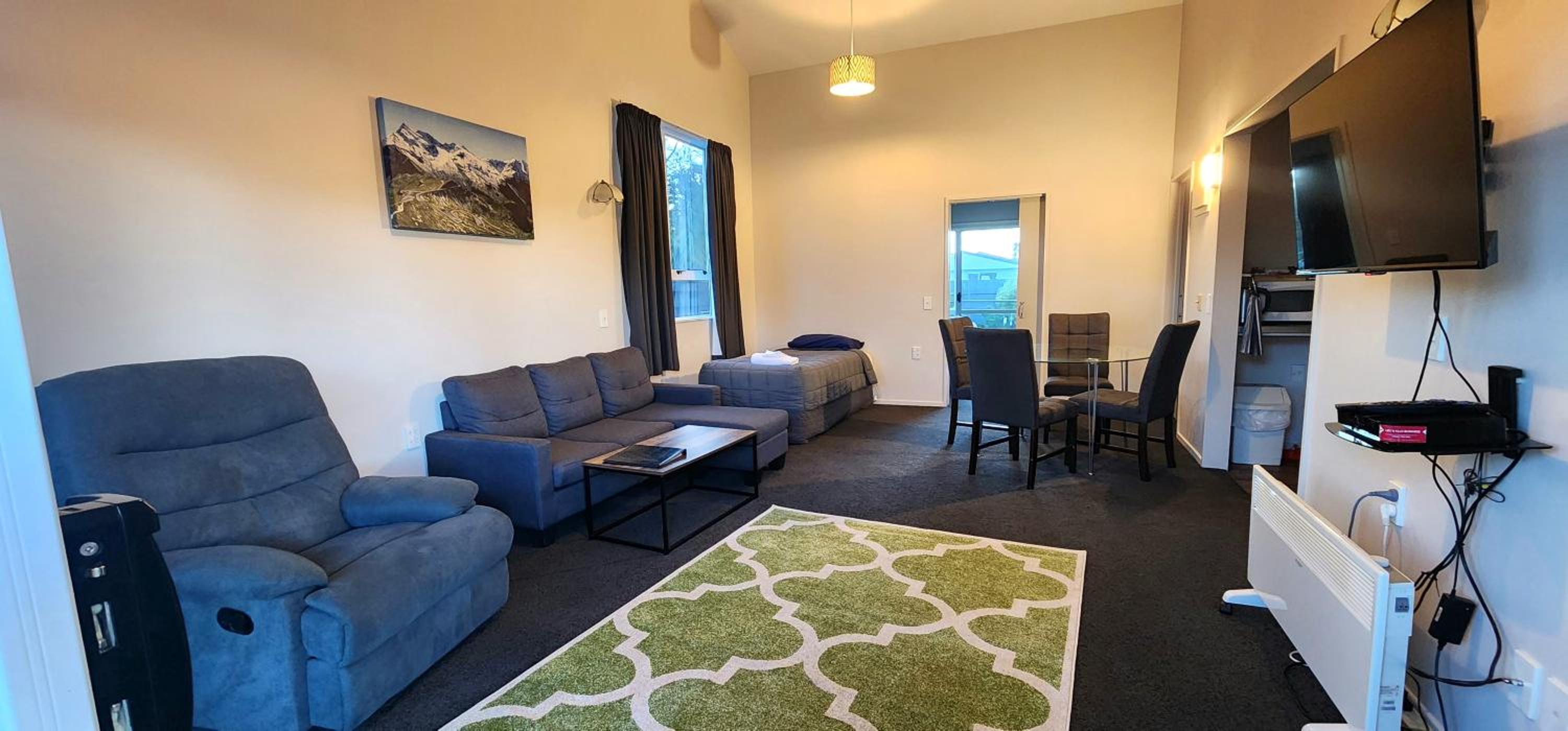 Two-Bedroom Suite photo 1