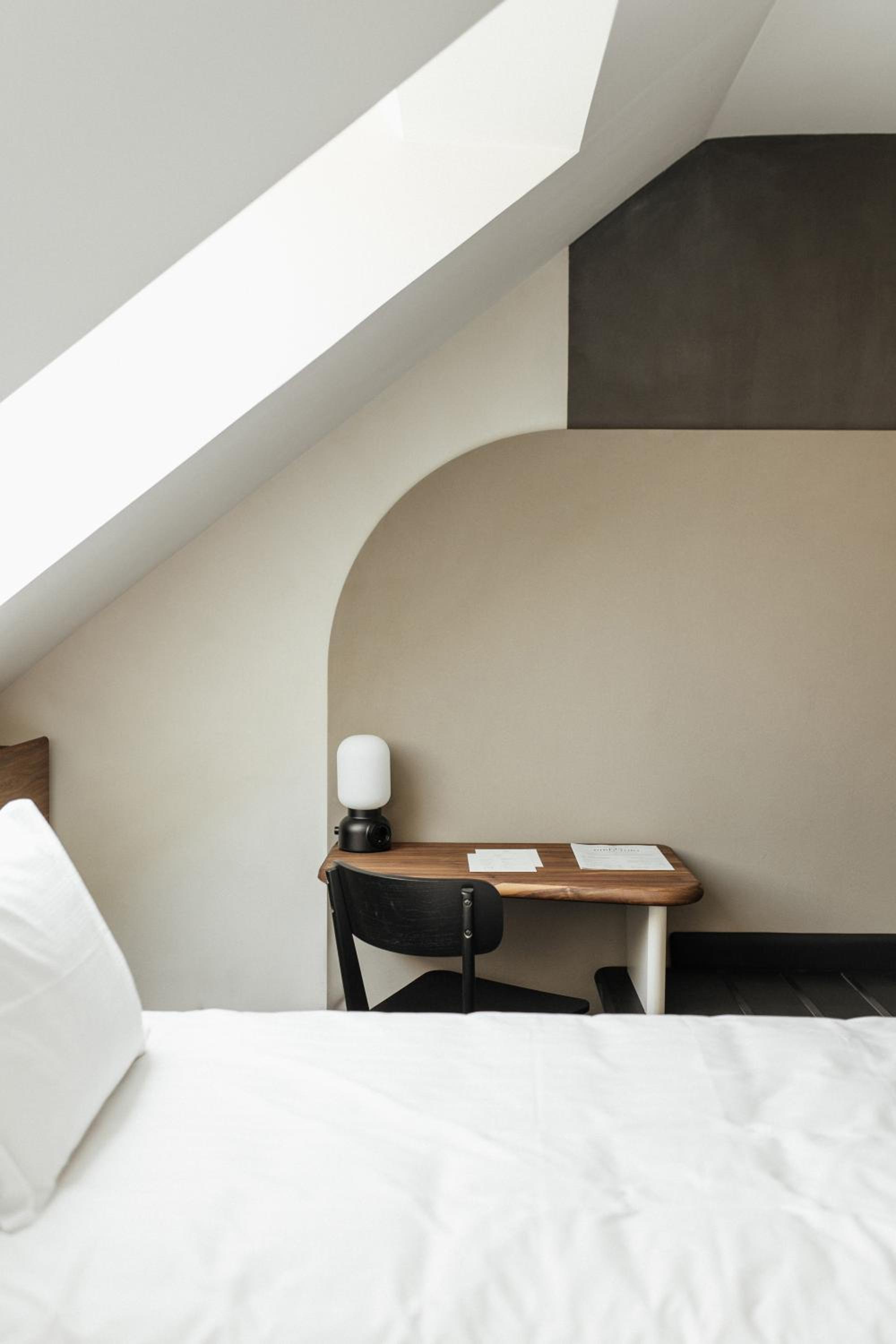 Double or Twin Room - Photo 4