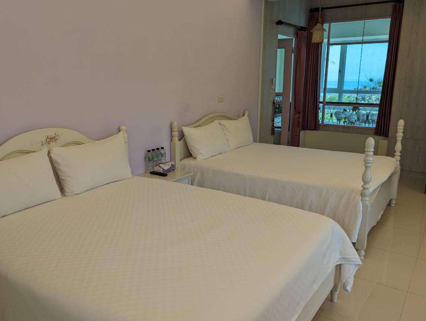 Quadruple Room with Mountain View photo 2