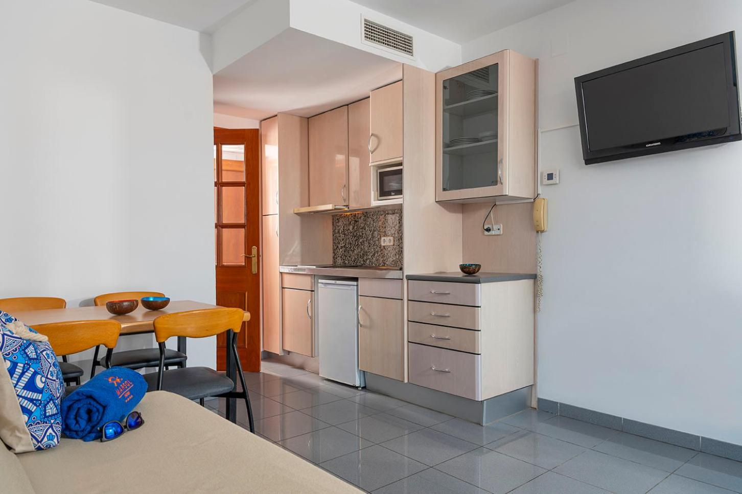 One-Bedroom Apartment - Photo 8