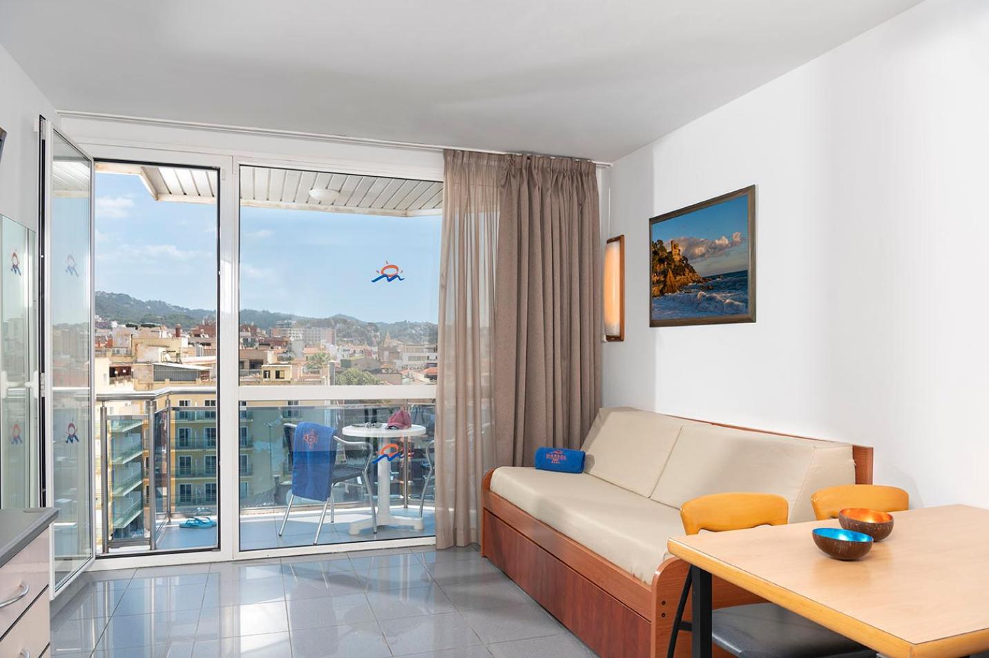 One-Bedroom Apartment - Photo 1