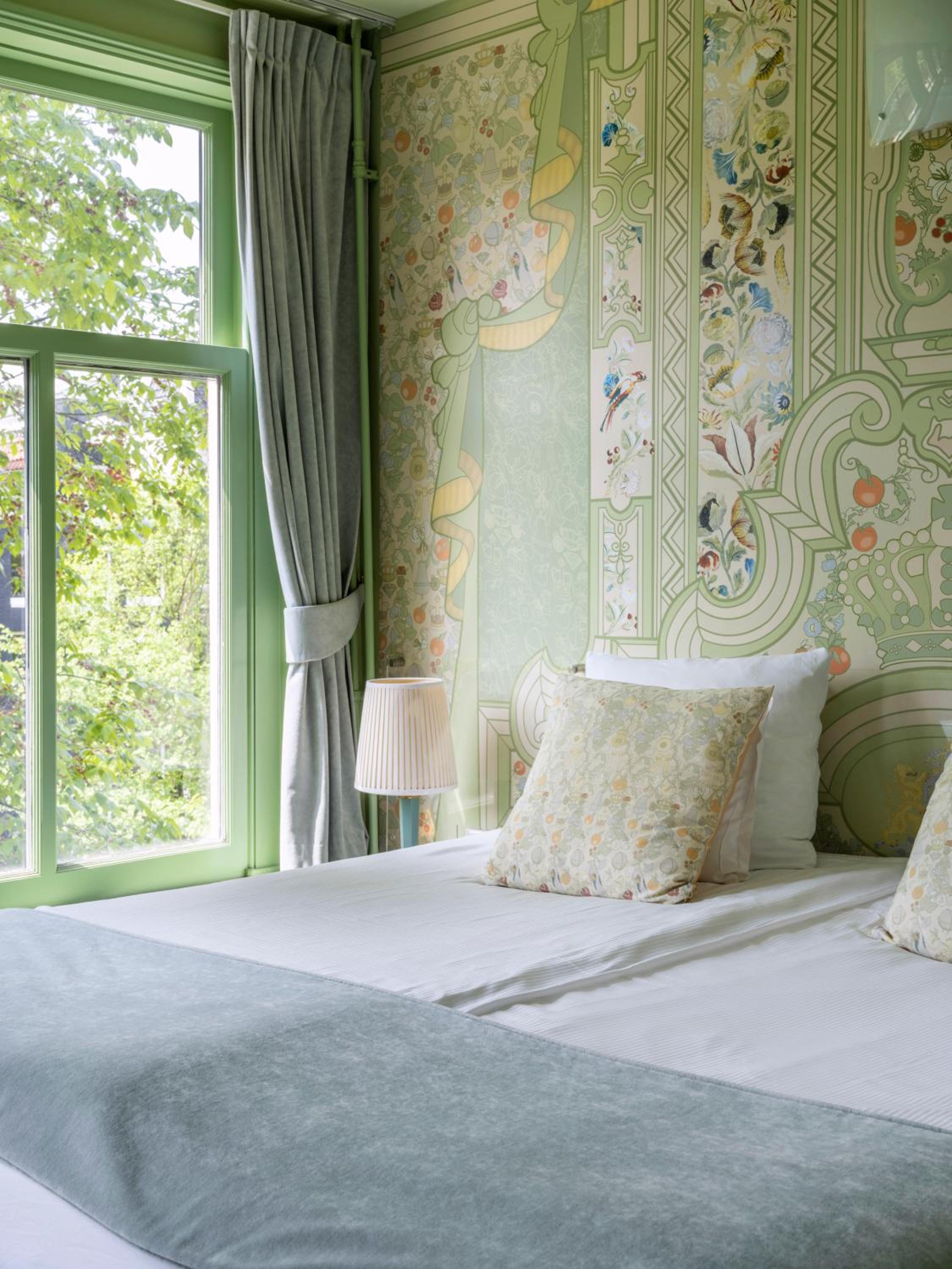 Double or Twin Room with Canal View photo 2