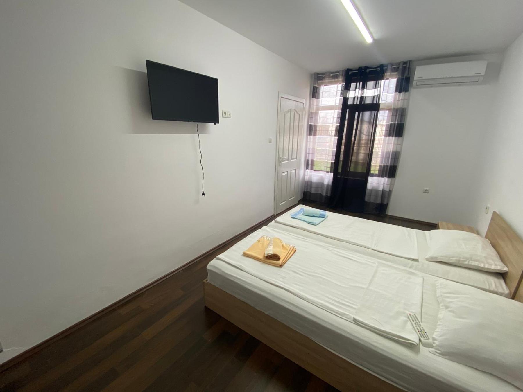 Budget Double Room photo 1