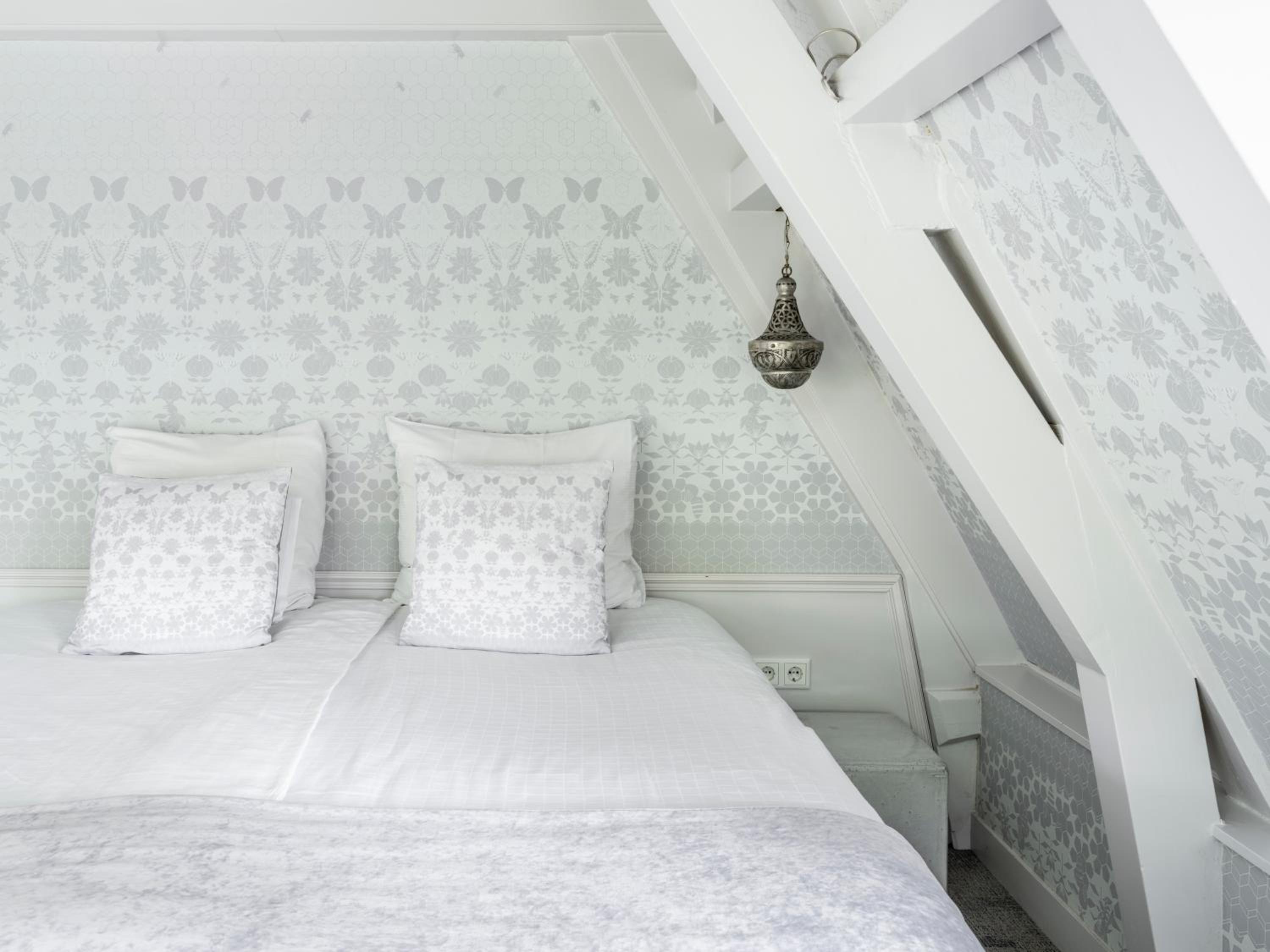 Double or Twin Room with Canal View photo 3