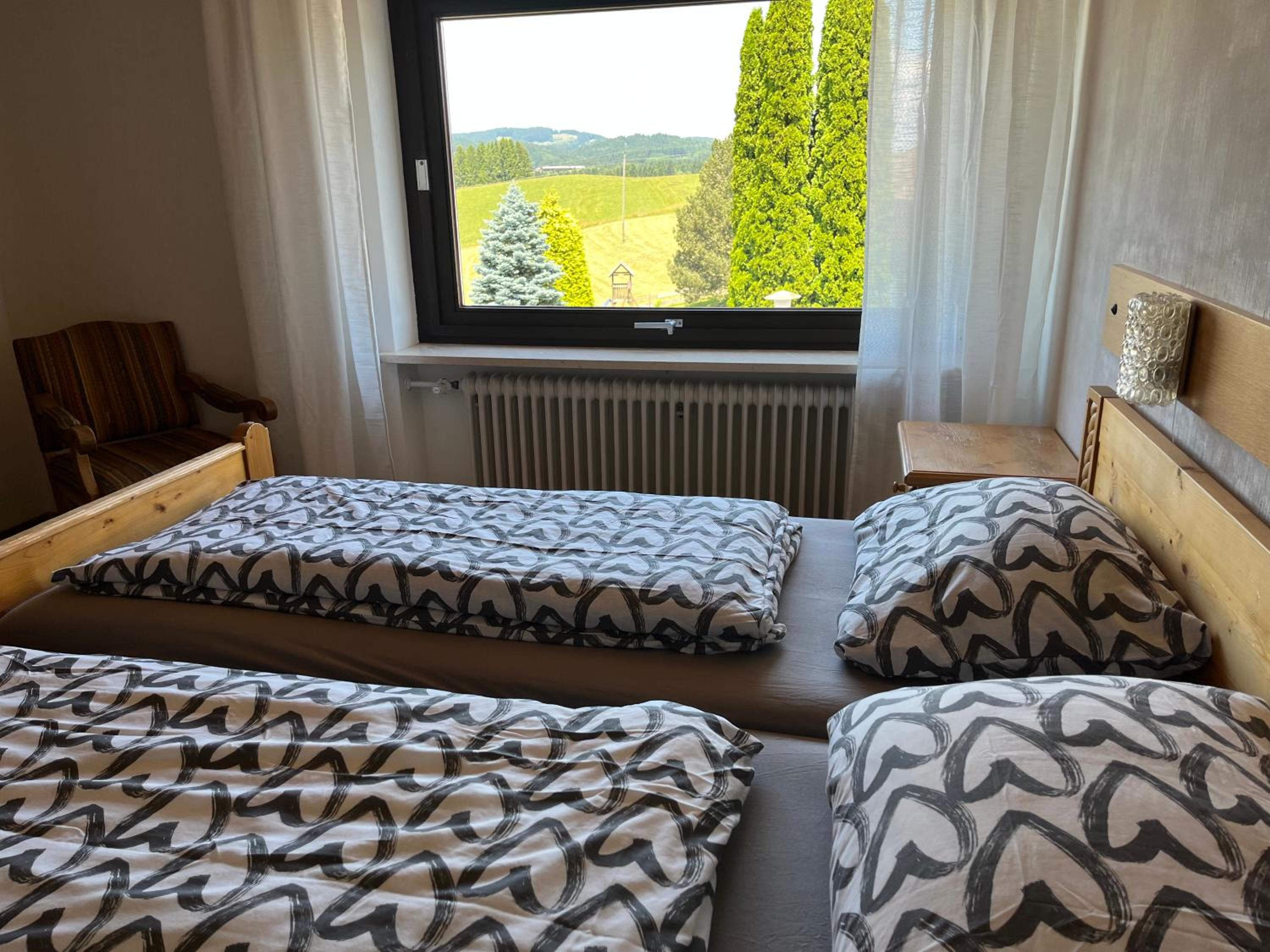 Budget Double Room photo 3