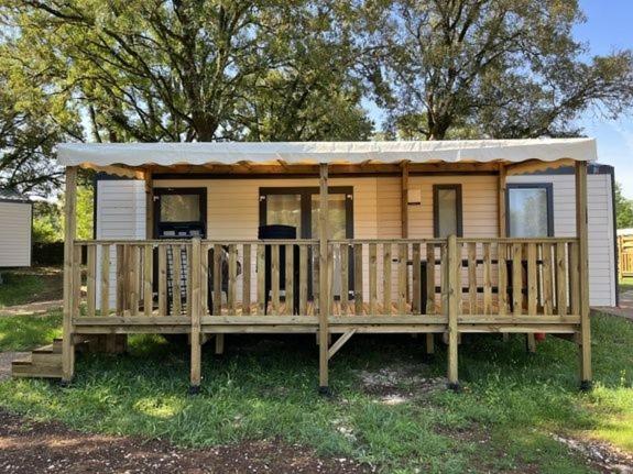 Mobile Home photo 1