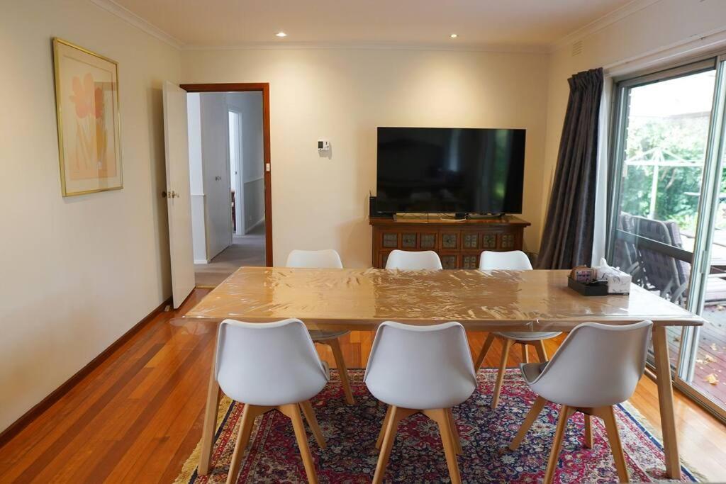 Two-Bedroom Apartment photo 2