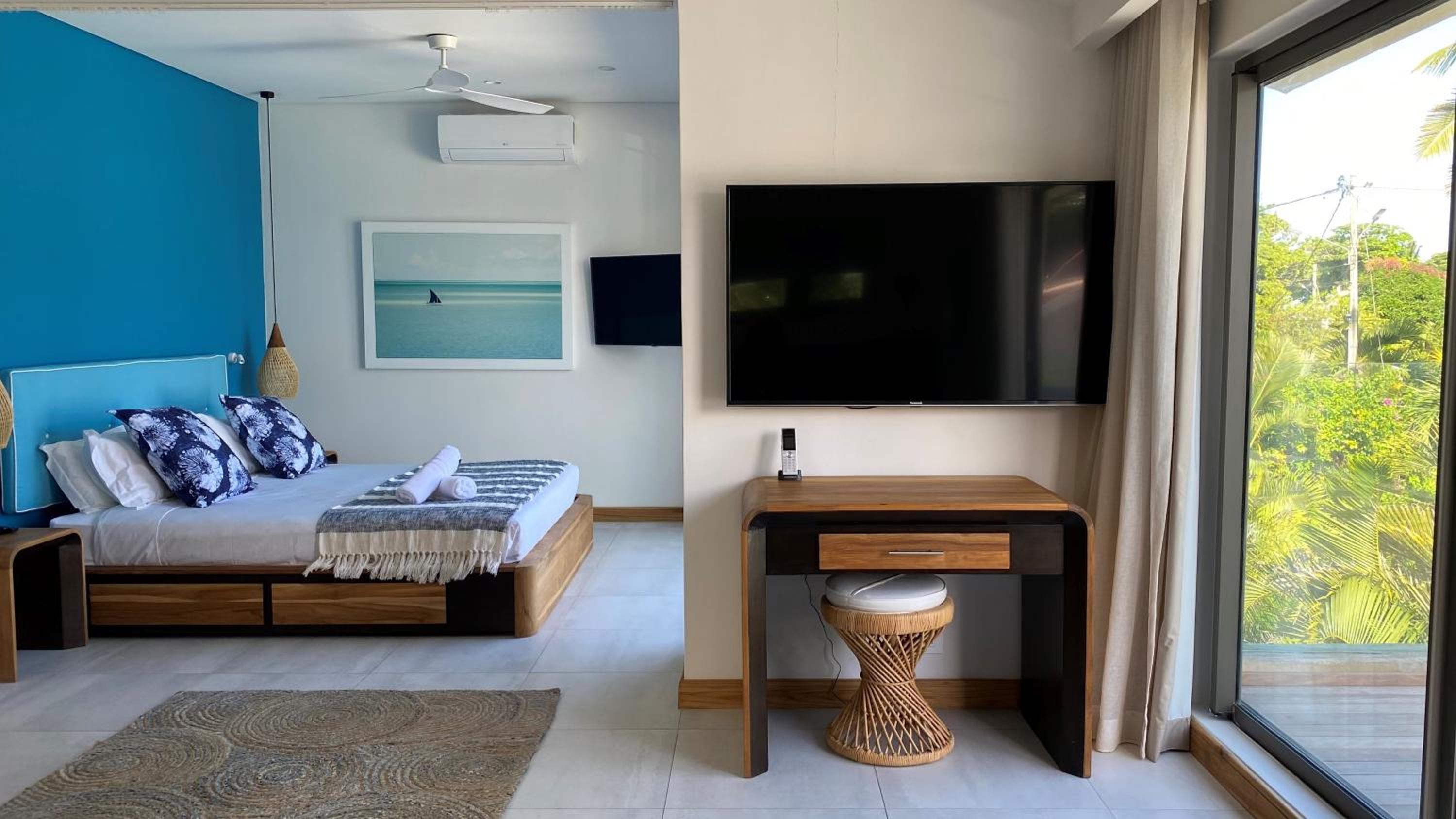 King Suite with Sea View - Photo 1