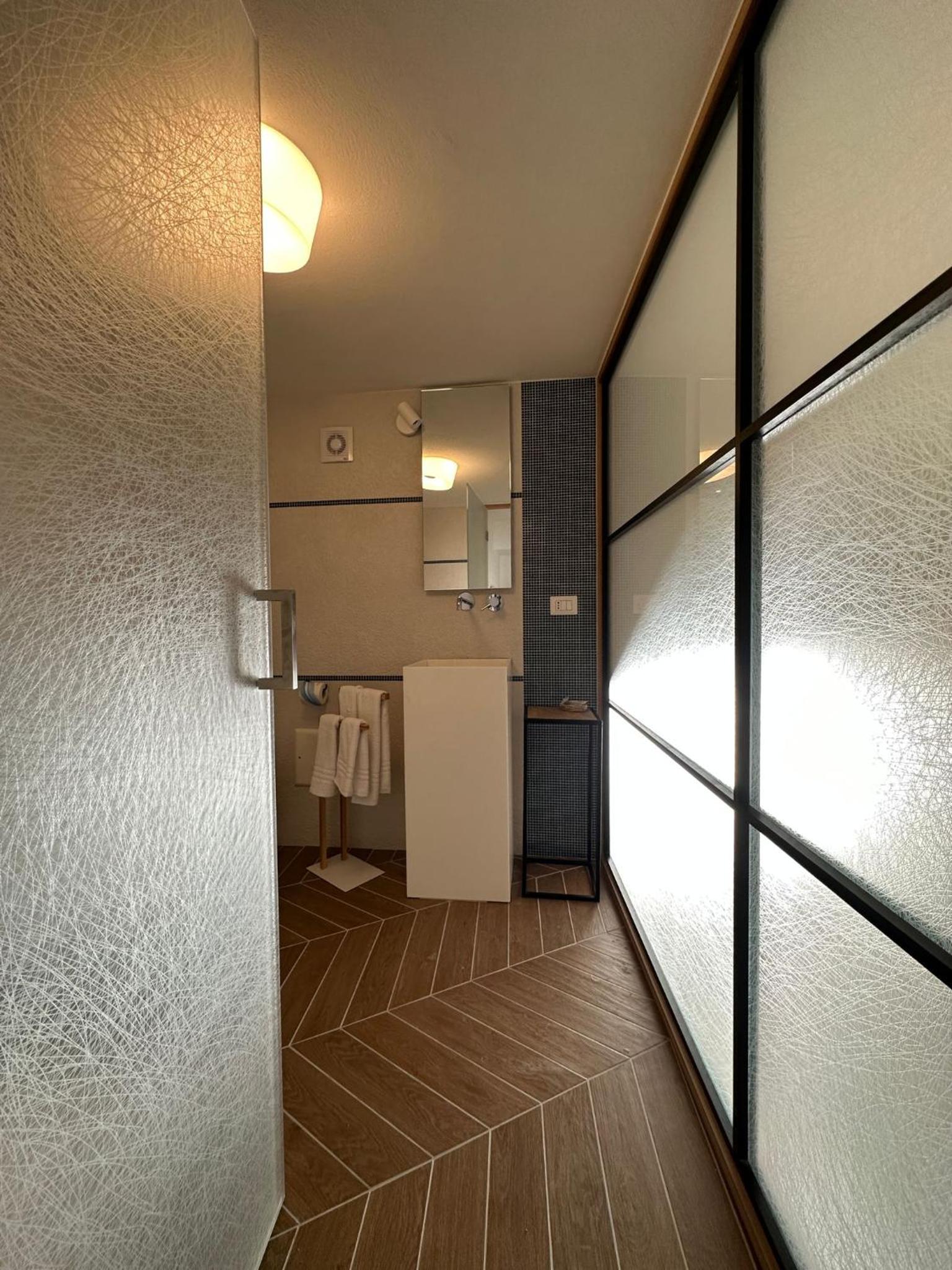Double Room with Lake View photo 3