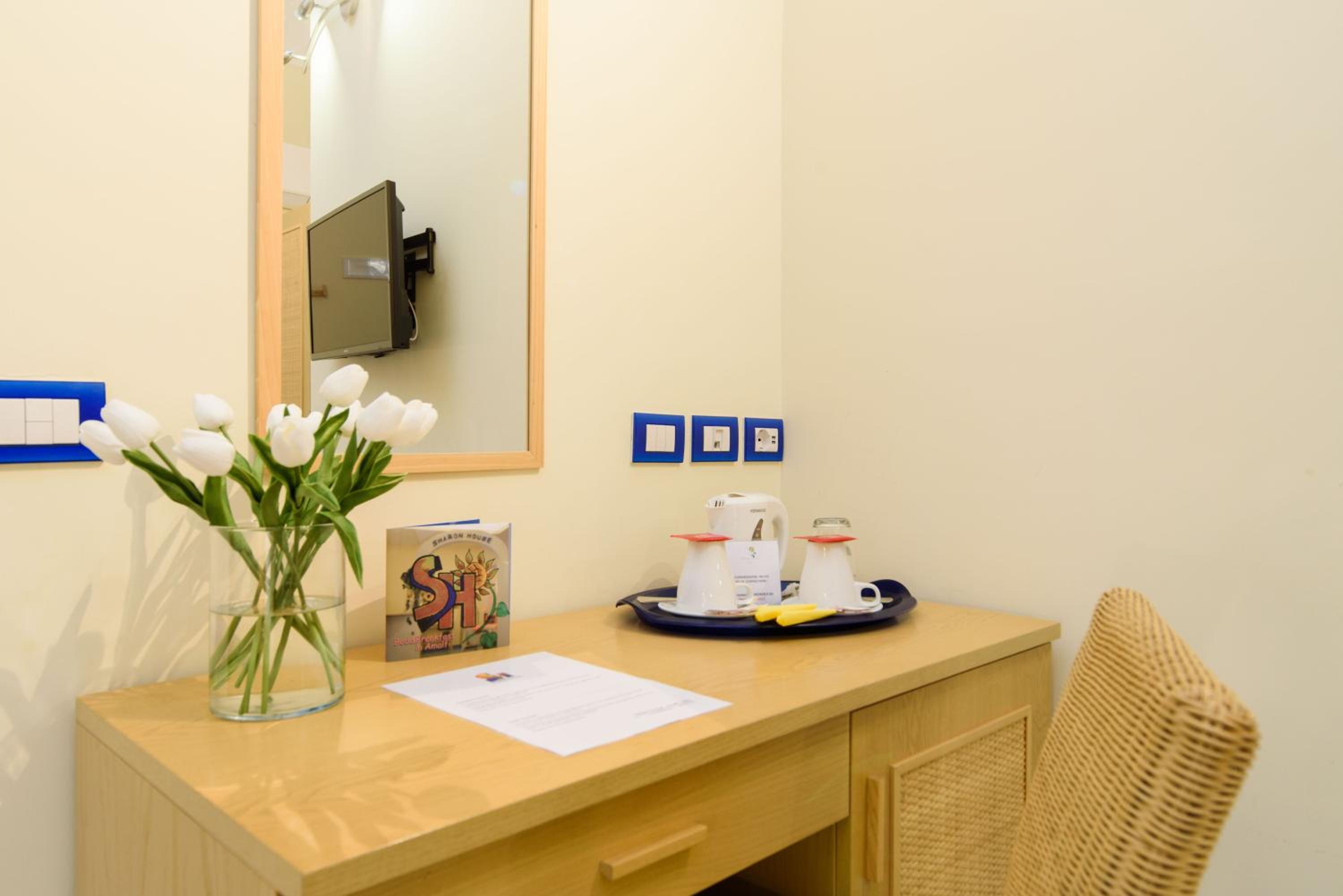 Double Room - Photo 3