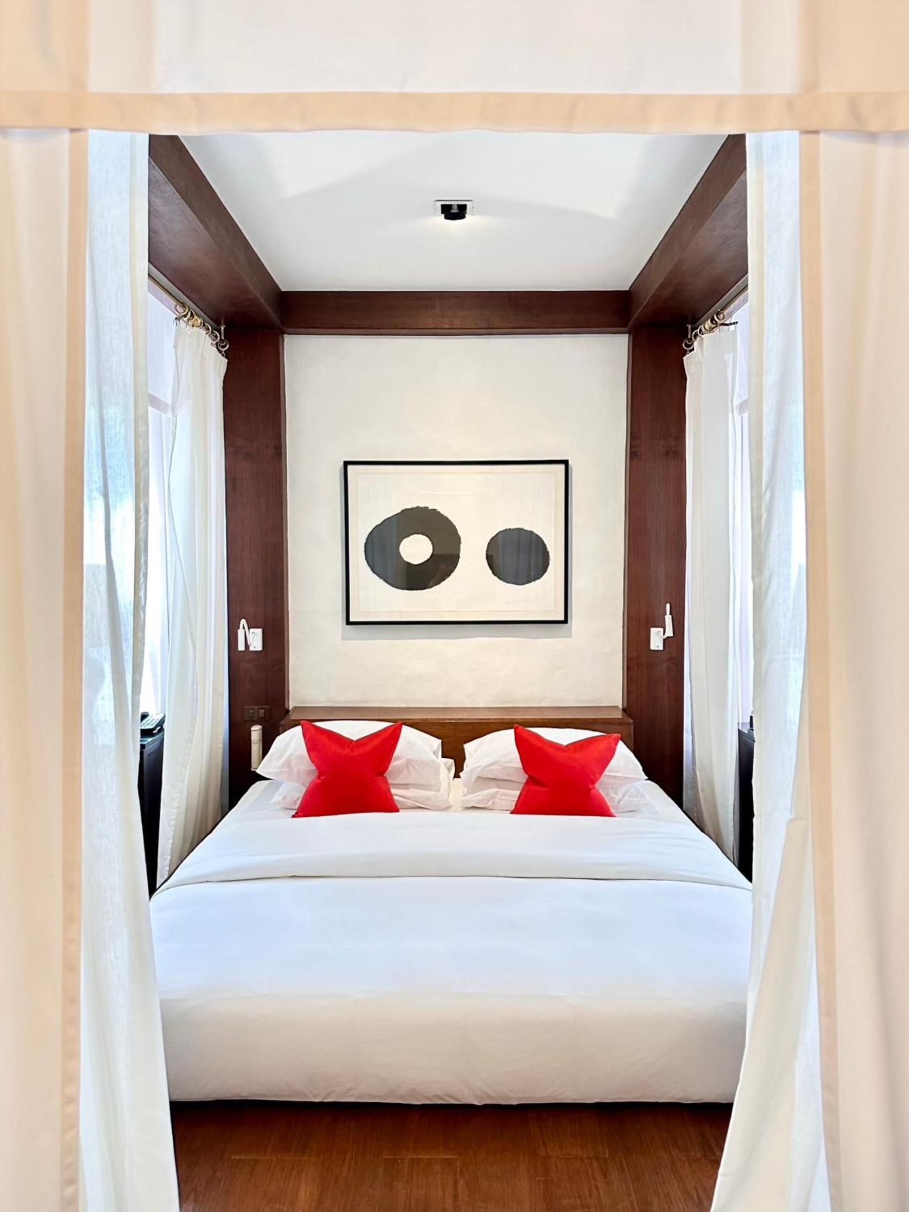 Deluxe Double Room - Above 12 Years Old Only - Photo 6