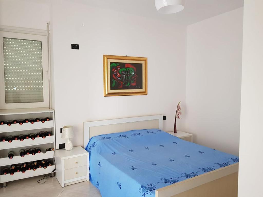One-Bedroom Apartment photo 3