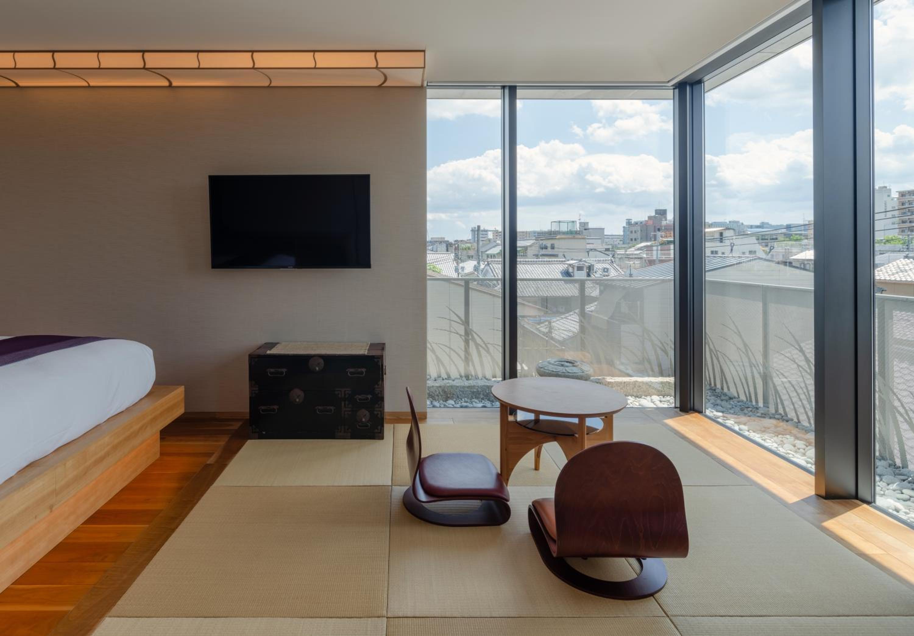 Large Double Room photo 1