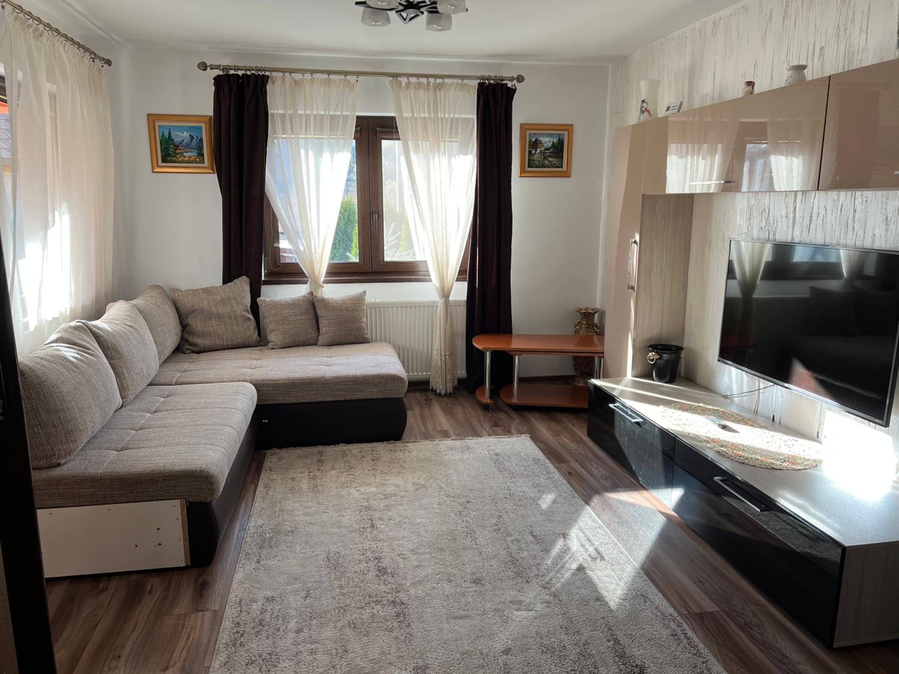Four-Bedroom House photo 1