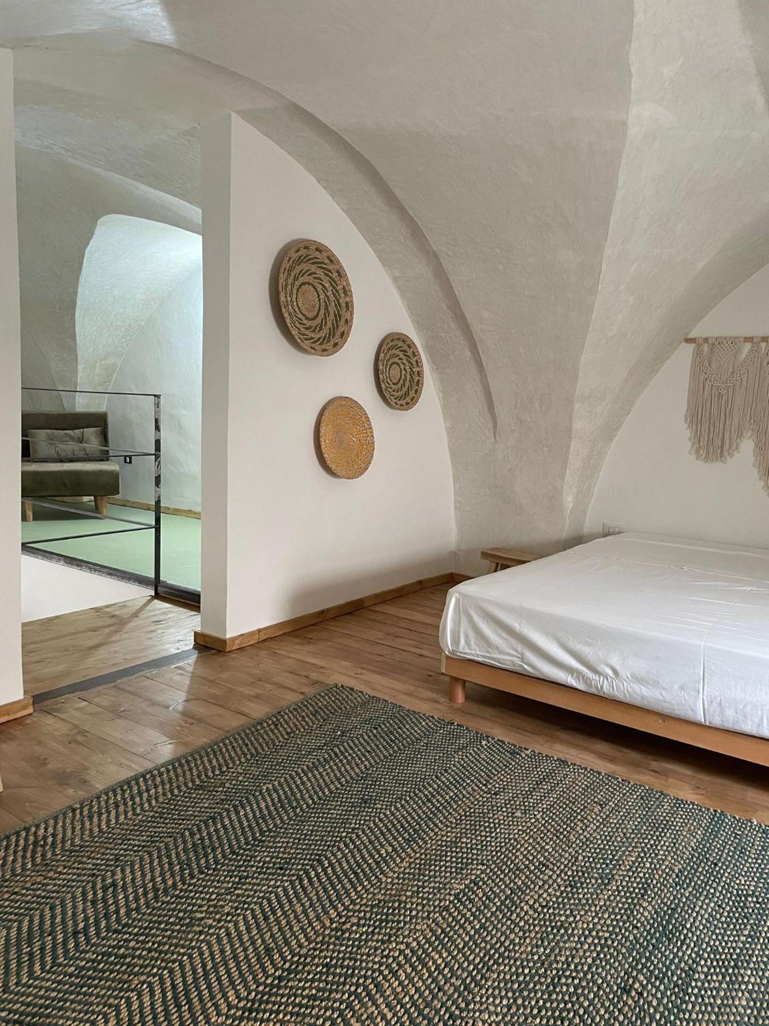 Deluxe Room (2 Adults + 1 Child) photo 3