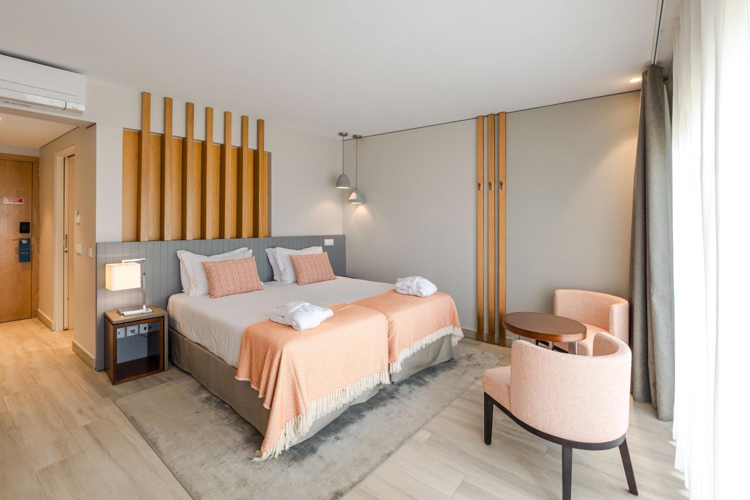Double Room with Lake View photo 2
