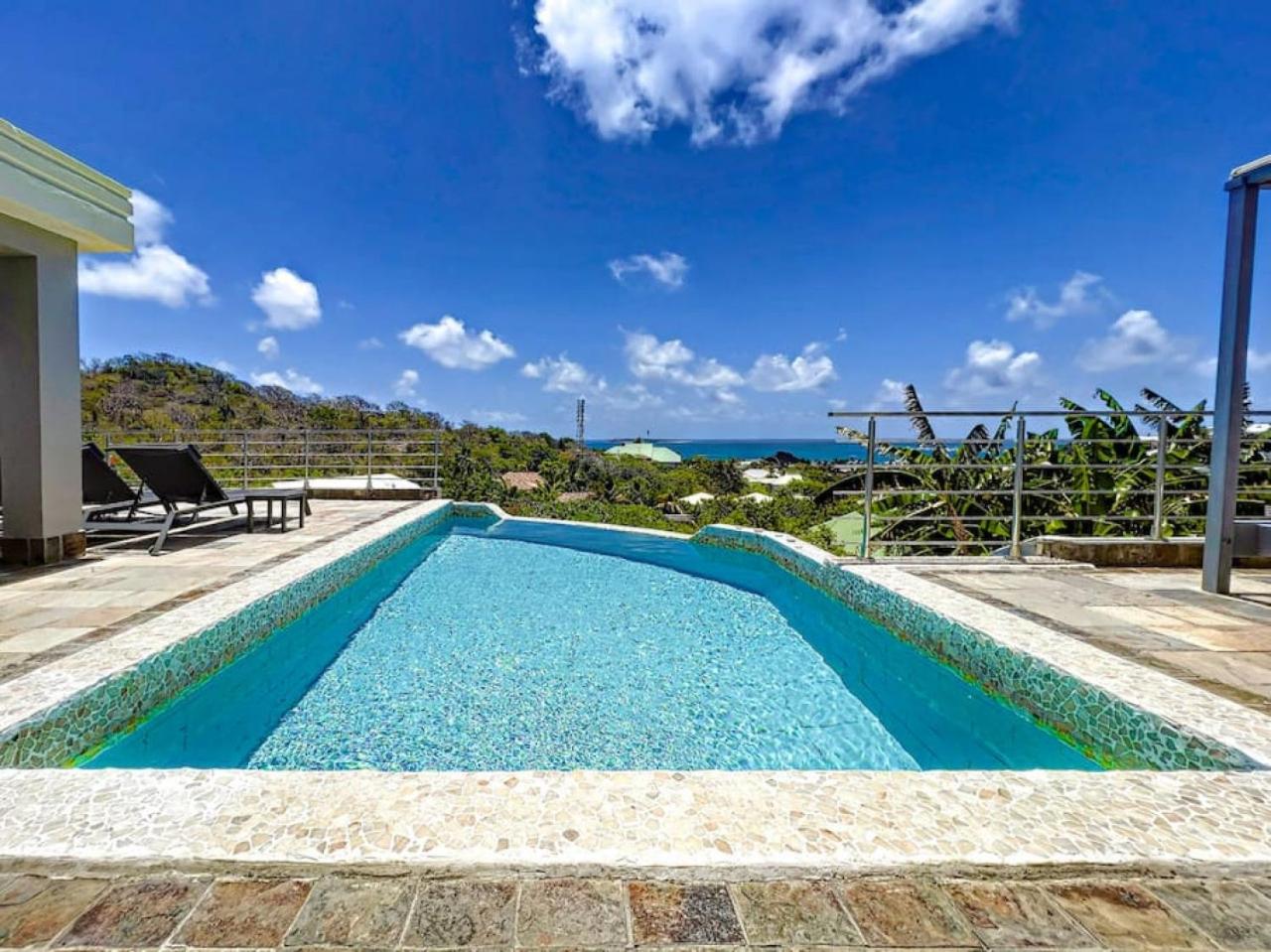 Villa with Sea View photo 3