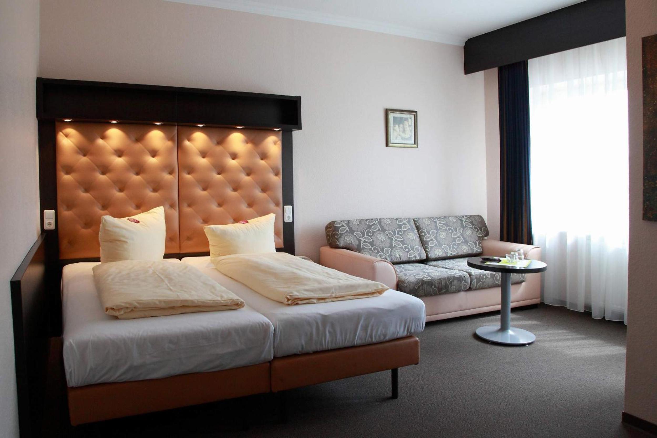 Double Room (1 Adult + 1 Child) photo 1