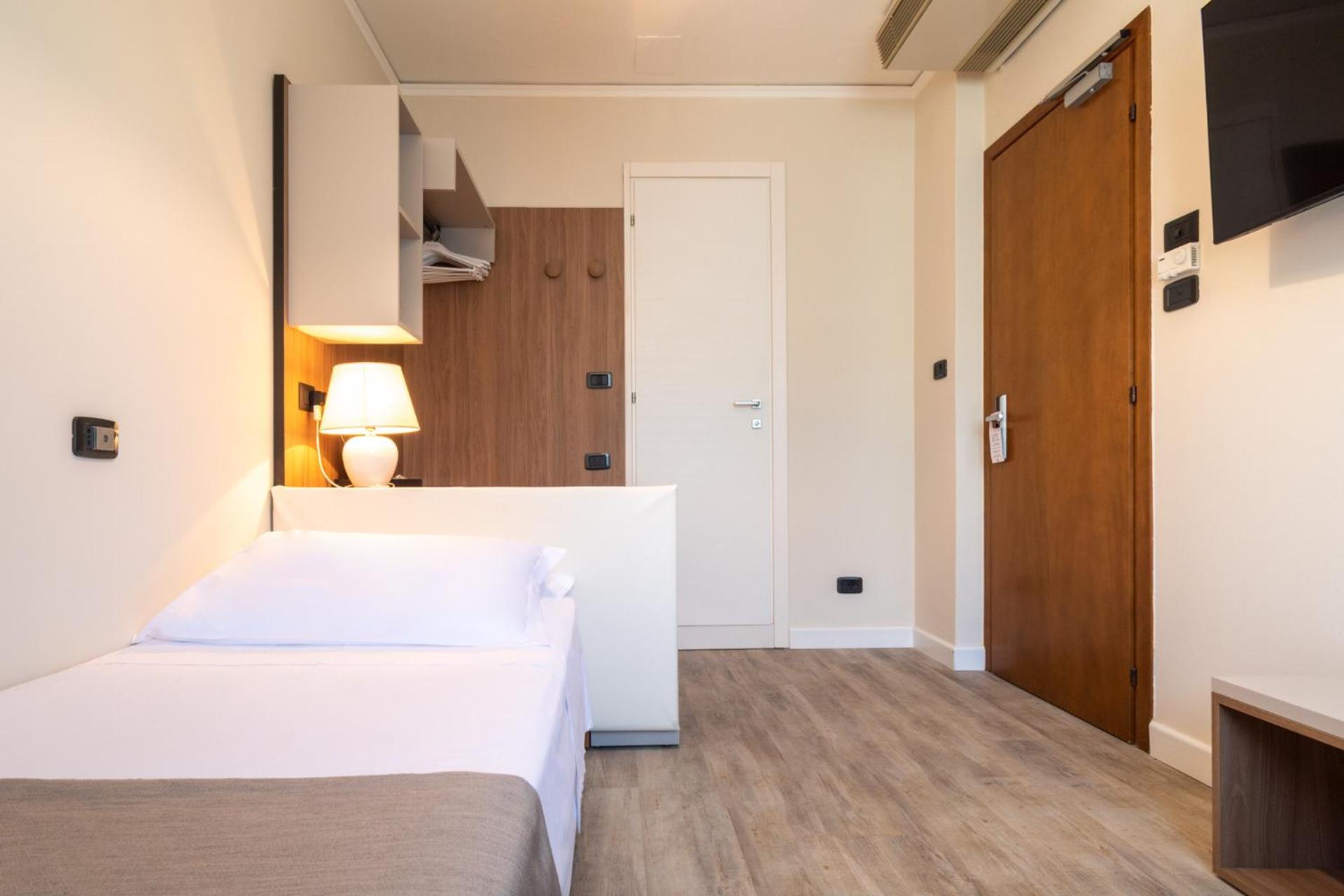 Single Room photo 3