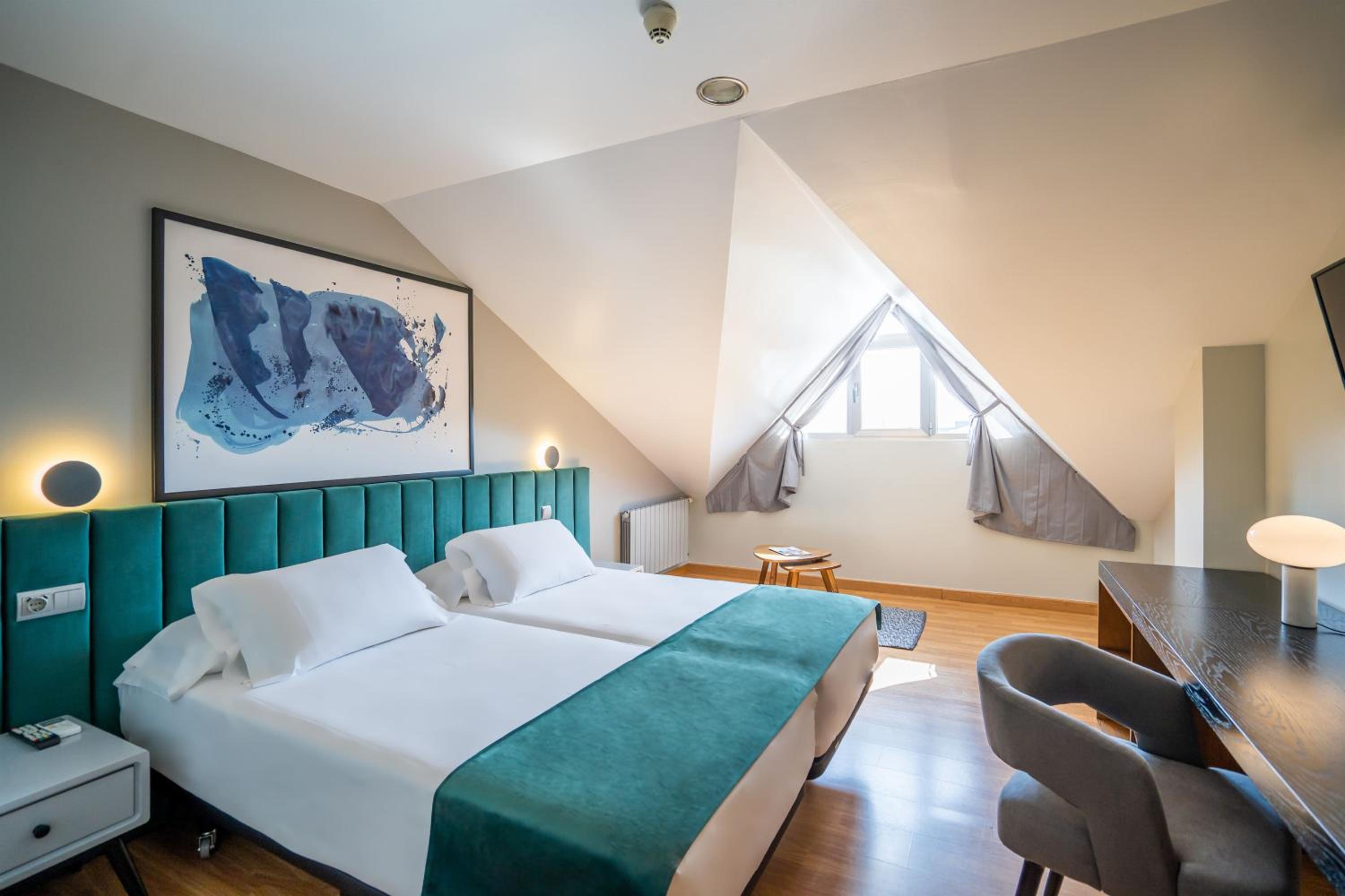 Triple Room (3 Adults) - Photo 1