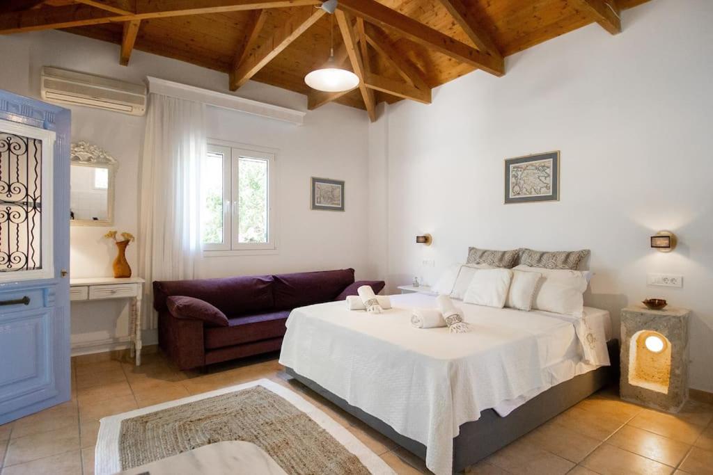 One-Bedroom House photo 3