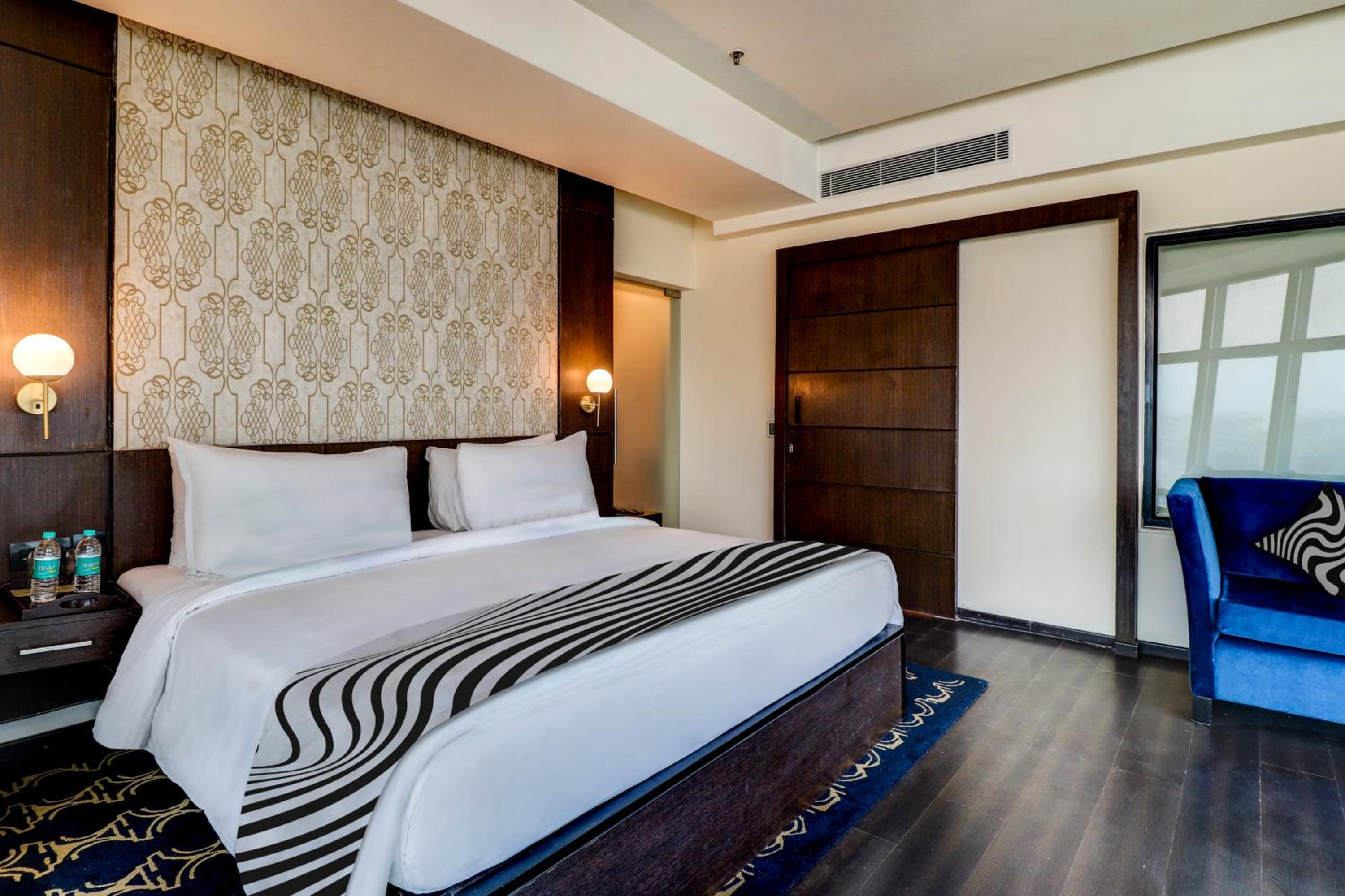 Suite Room Suite Room