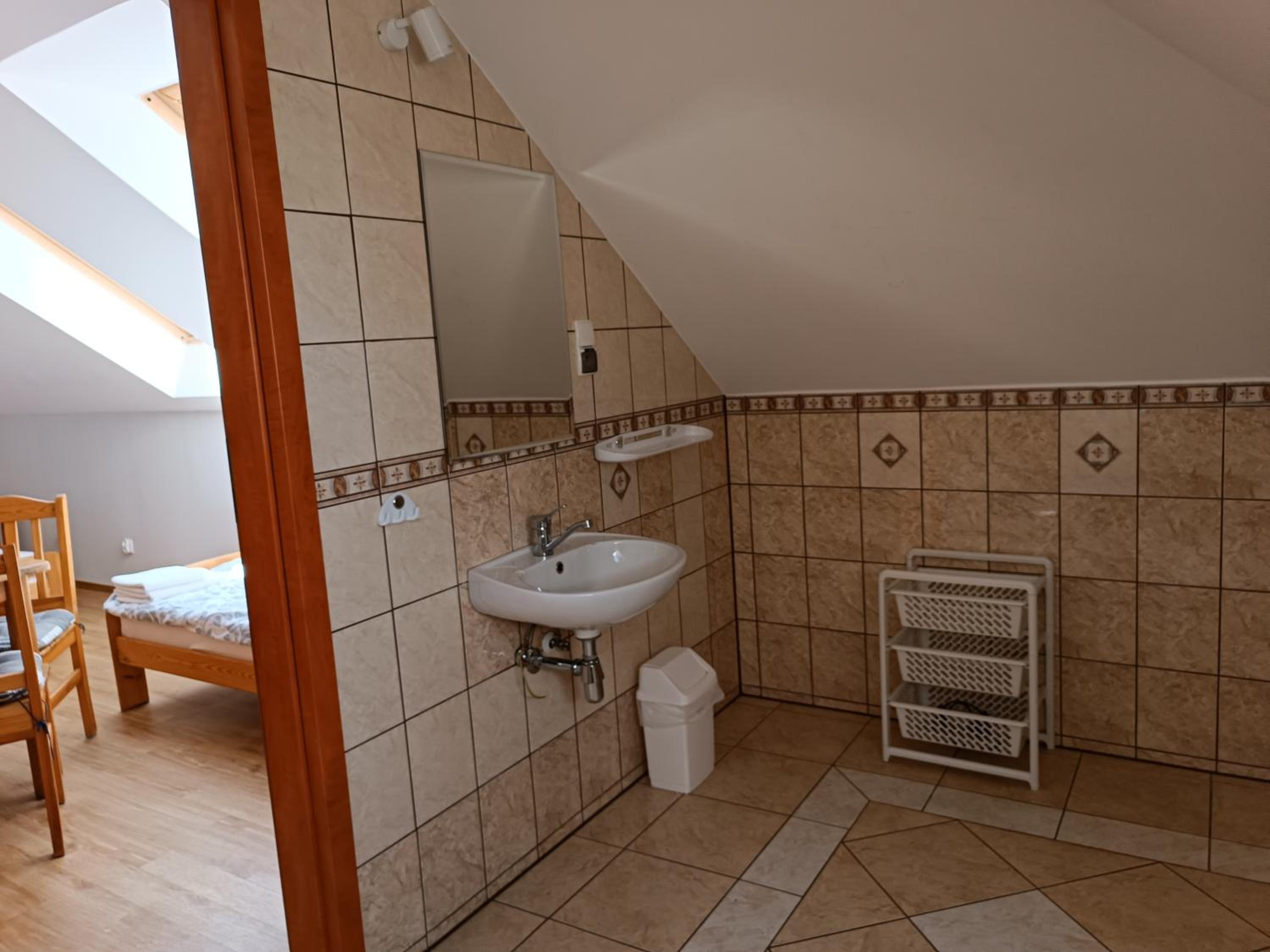 Quadruple Room with Private Bathroom photo 2