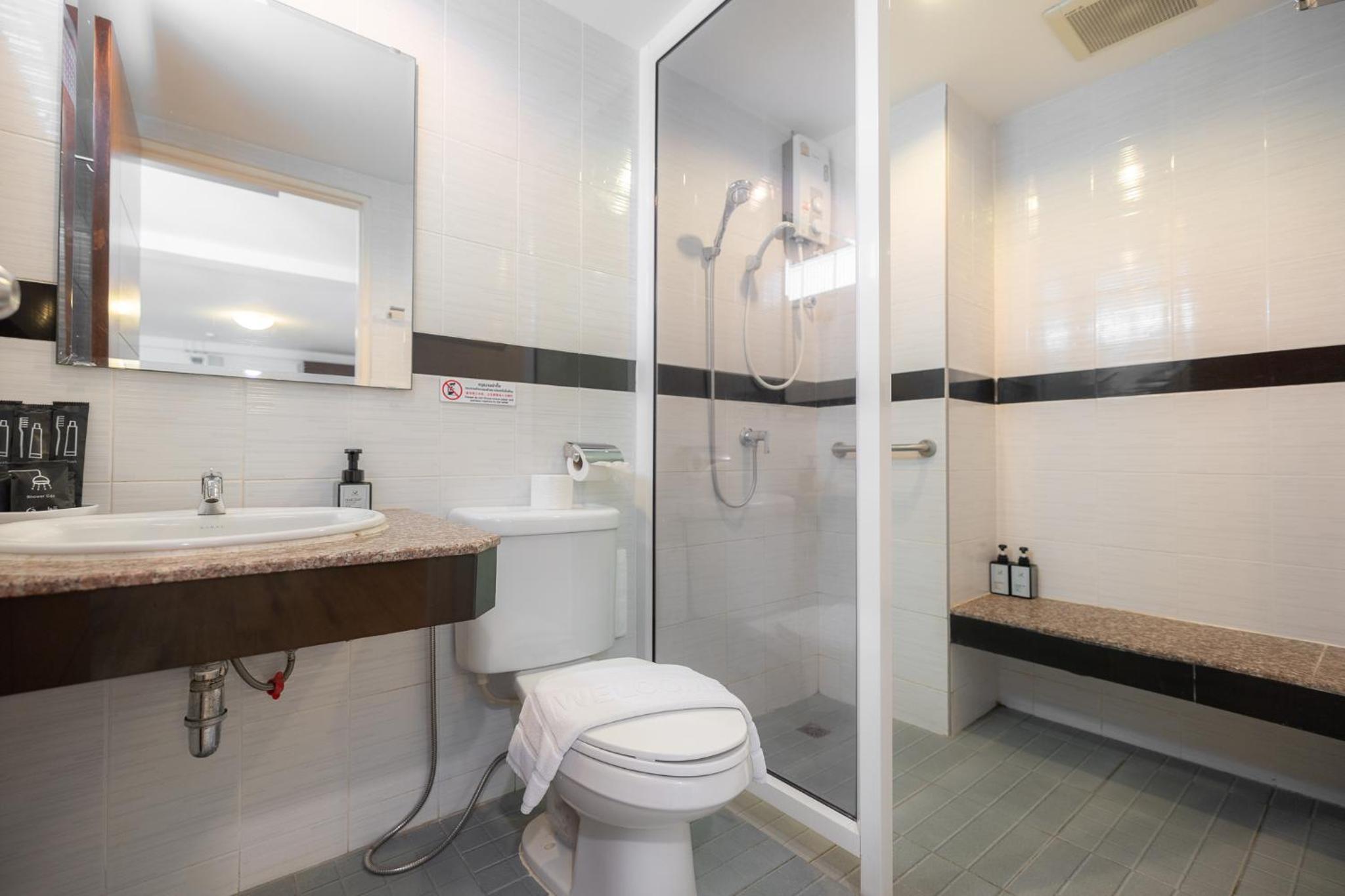 Superior Triple Room photo 3