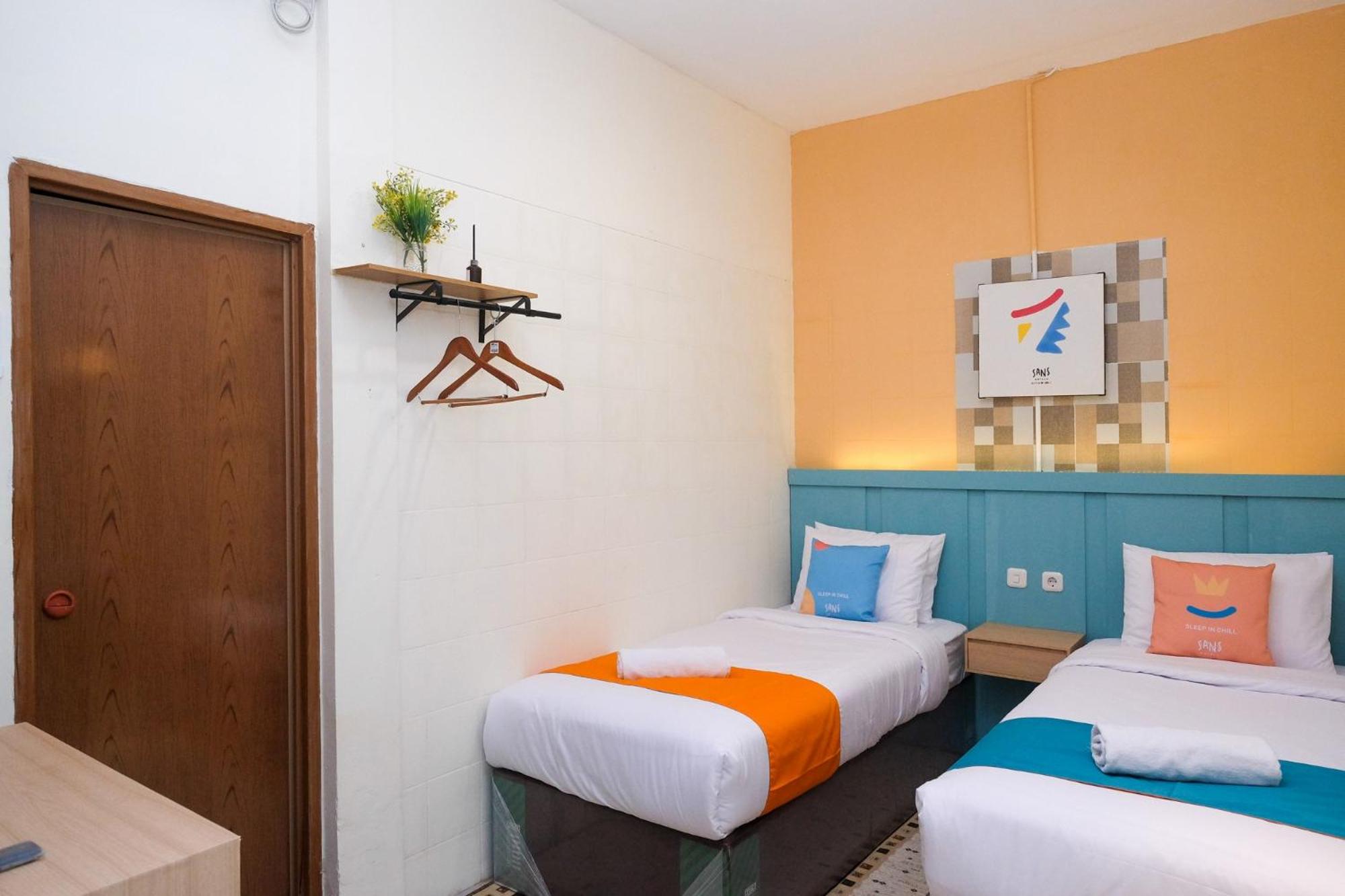 Deluxe Twin Room - Photo 10