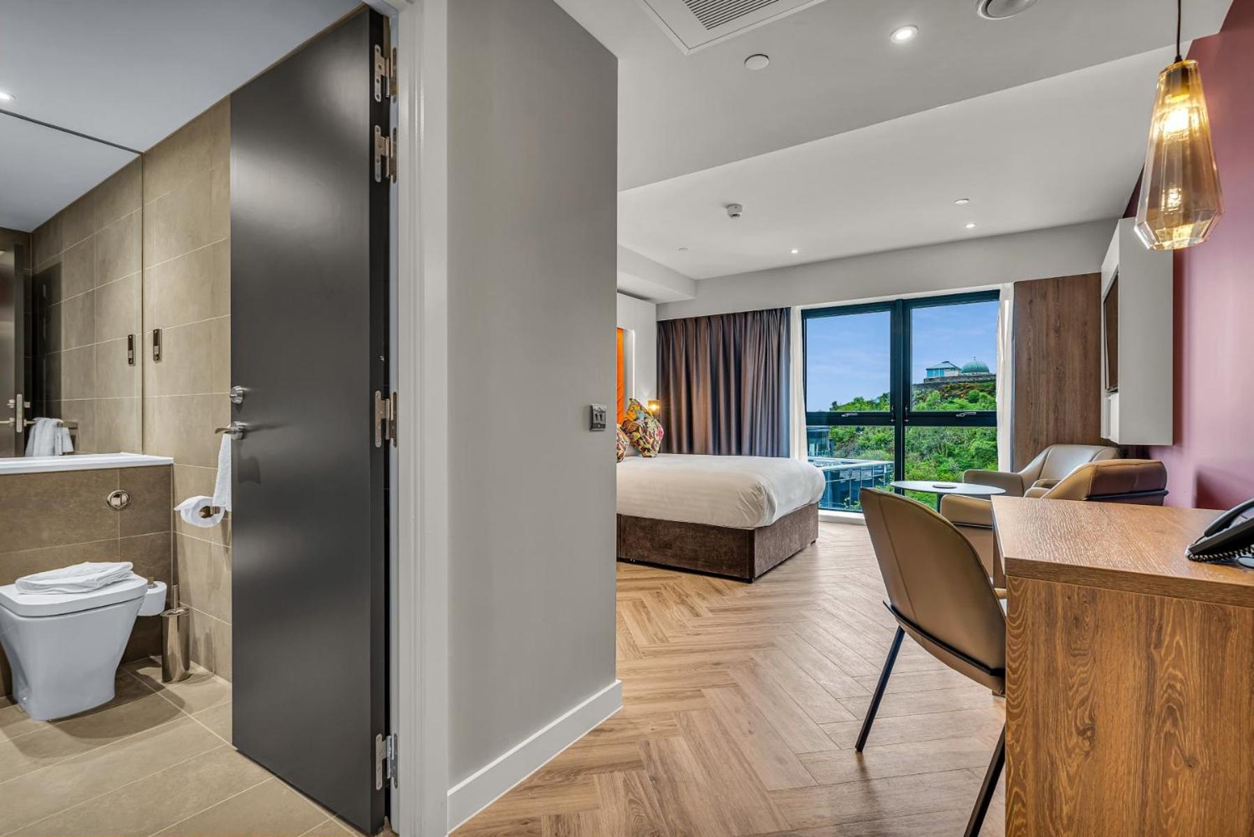 Smart Studio with View - Photo 7