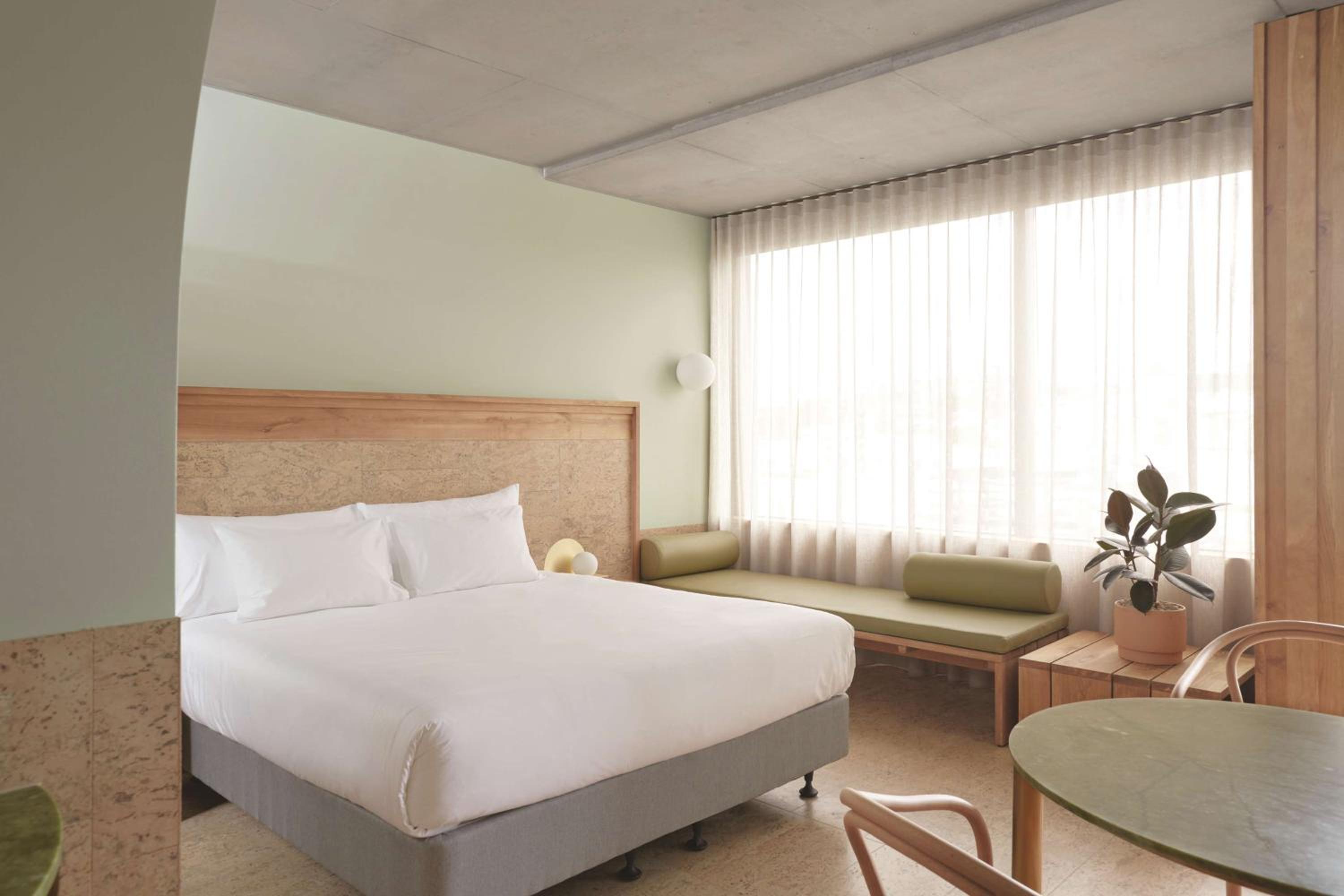 King Room with City View