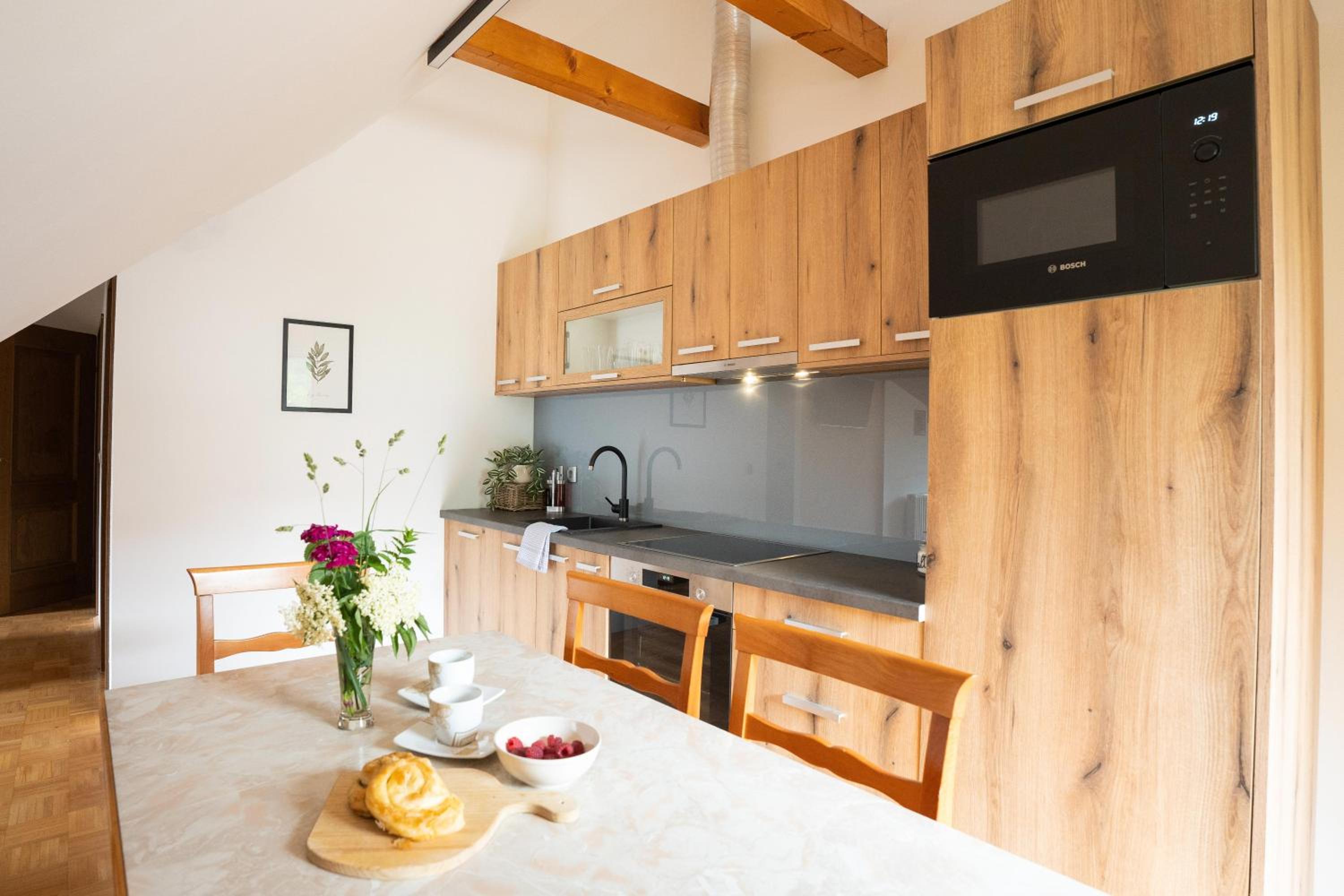 Apartment with Mountain View photo 1