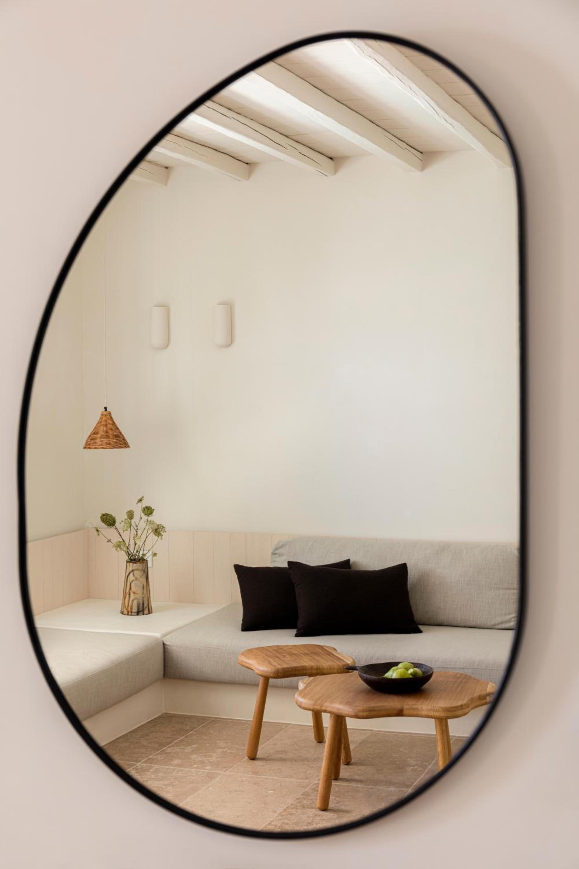 Executive Suite - Photo 4