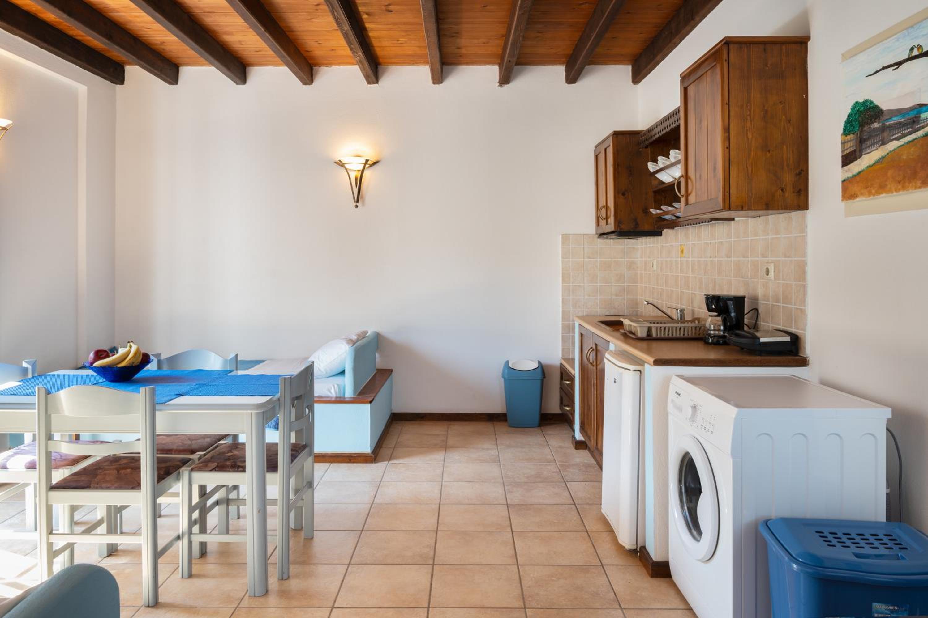 Superior One-Bedroom Apartment With Balcony photo 2