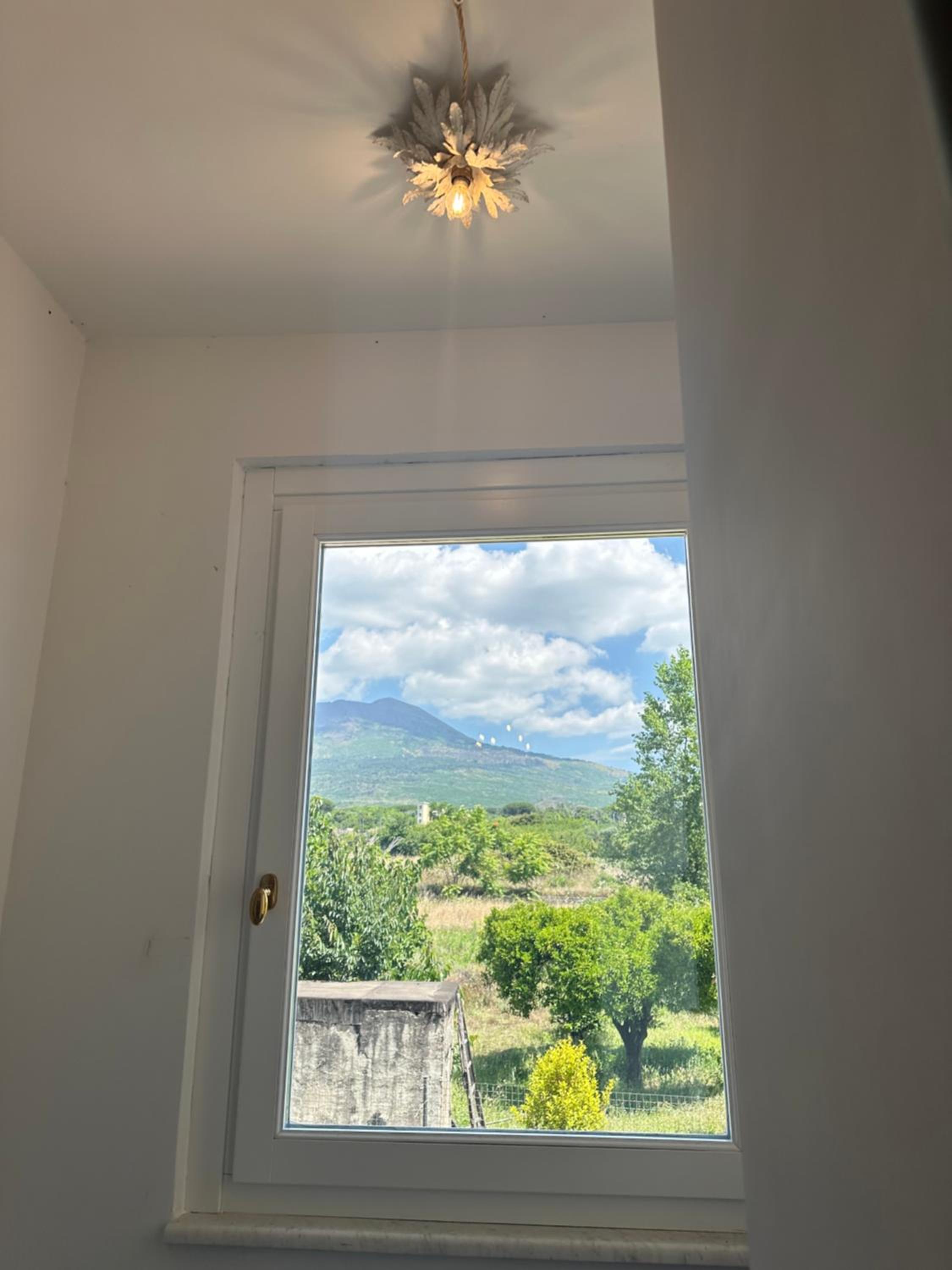 Deluxe Room with Mountain View - Photo 5