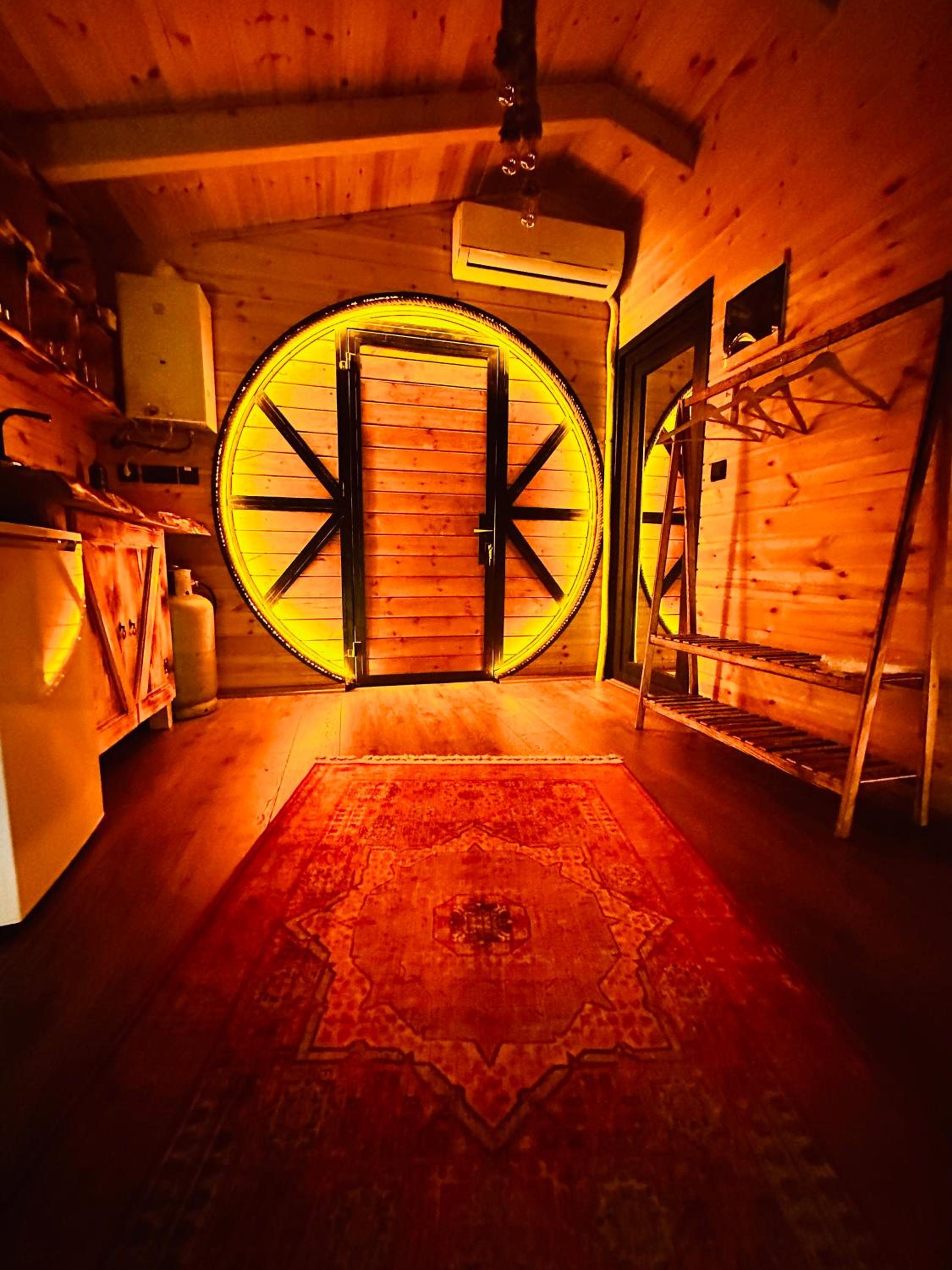 Superior Bungalow - Photo 38