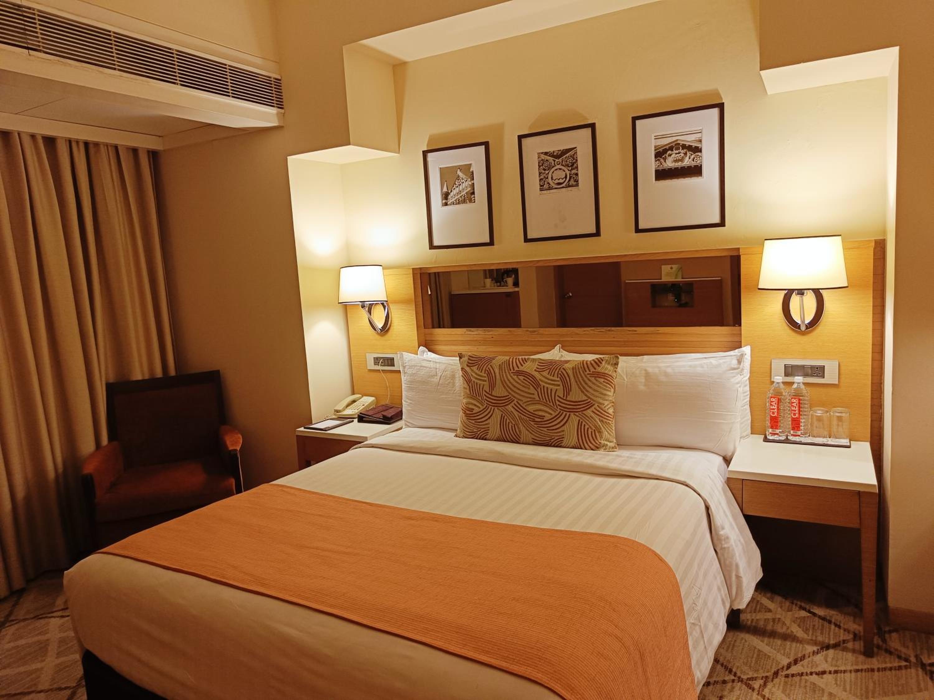 Standard Room 1 Double Bed - Photo 7