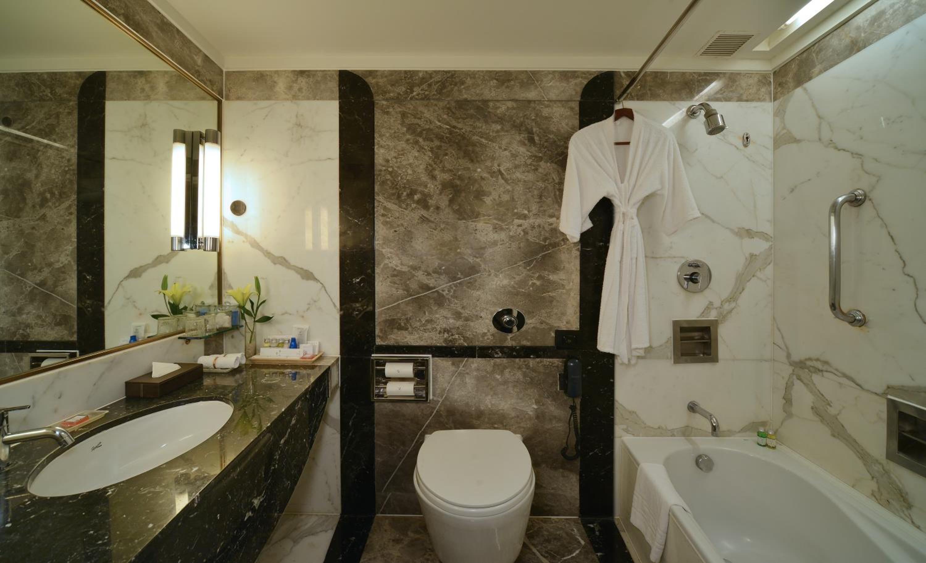 Sea Facing room – 1 Double bed - Photo 4