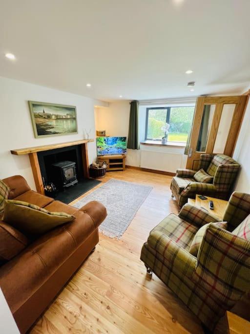 Three-Bedroom House photo 1