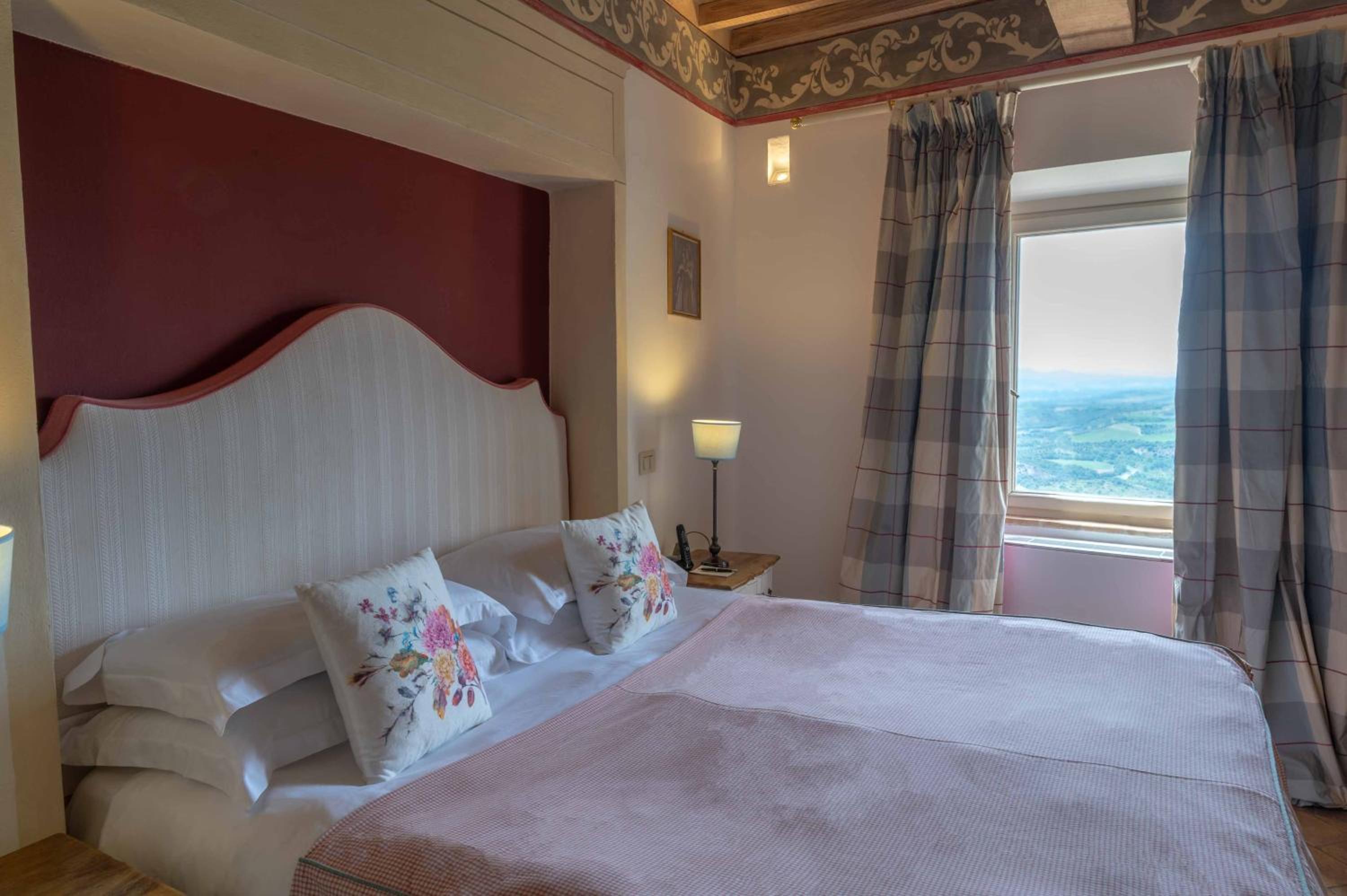 Classic Junior Suite - Photo 4