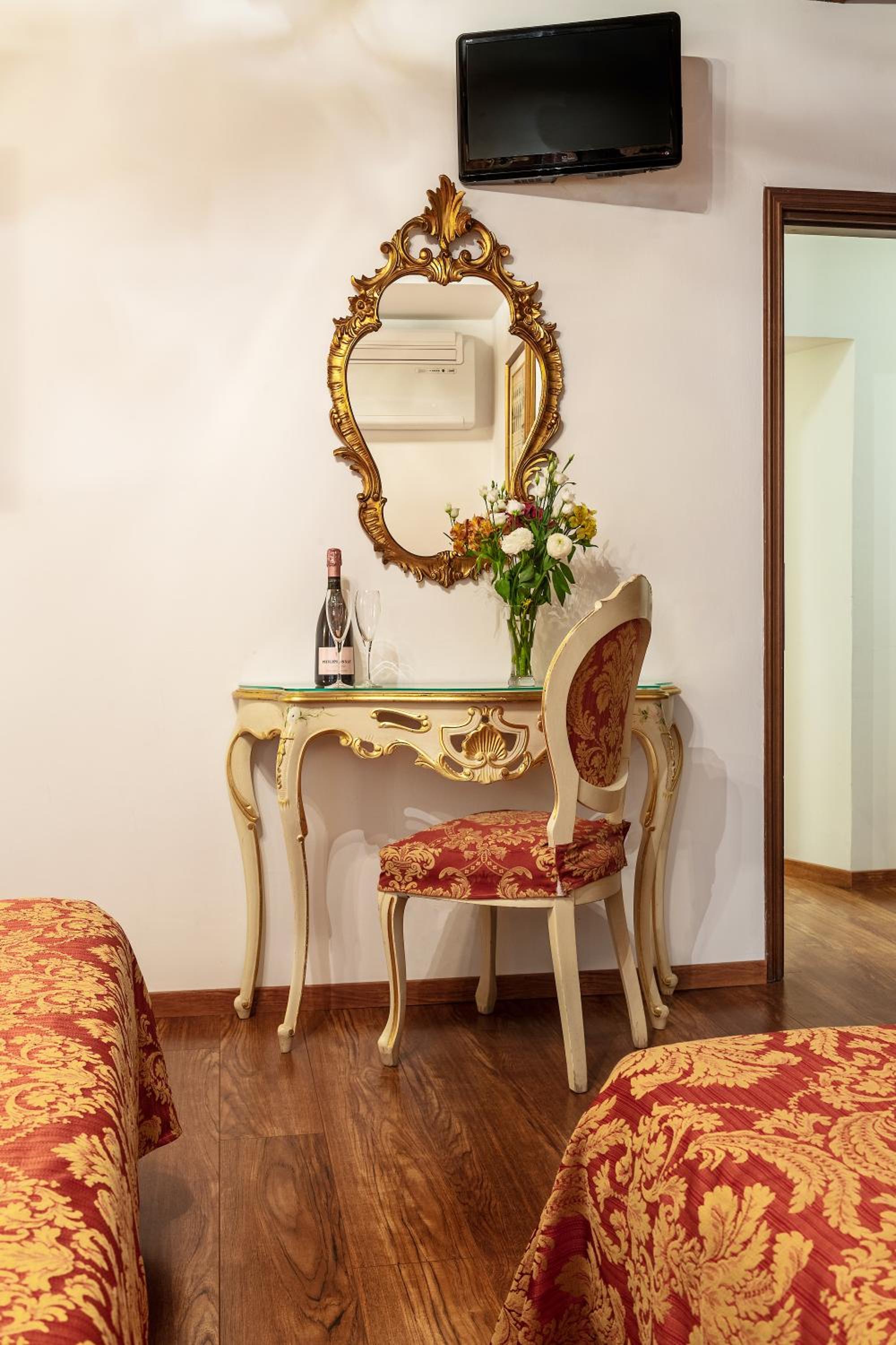 Classic Triple Room photo 1