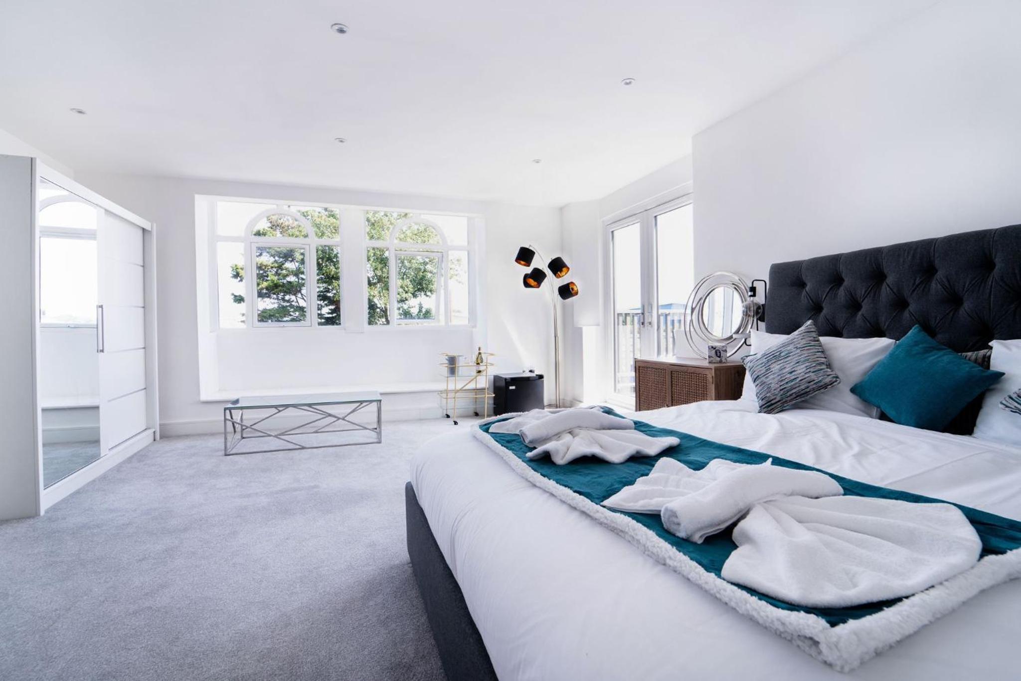Superior King Room photo 2