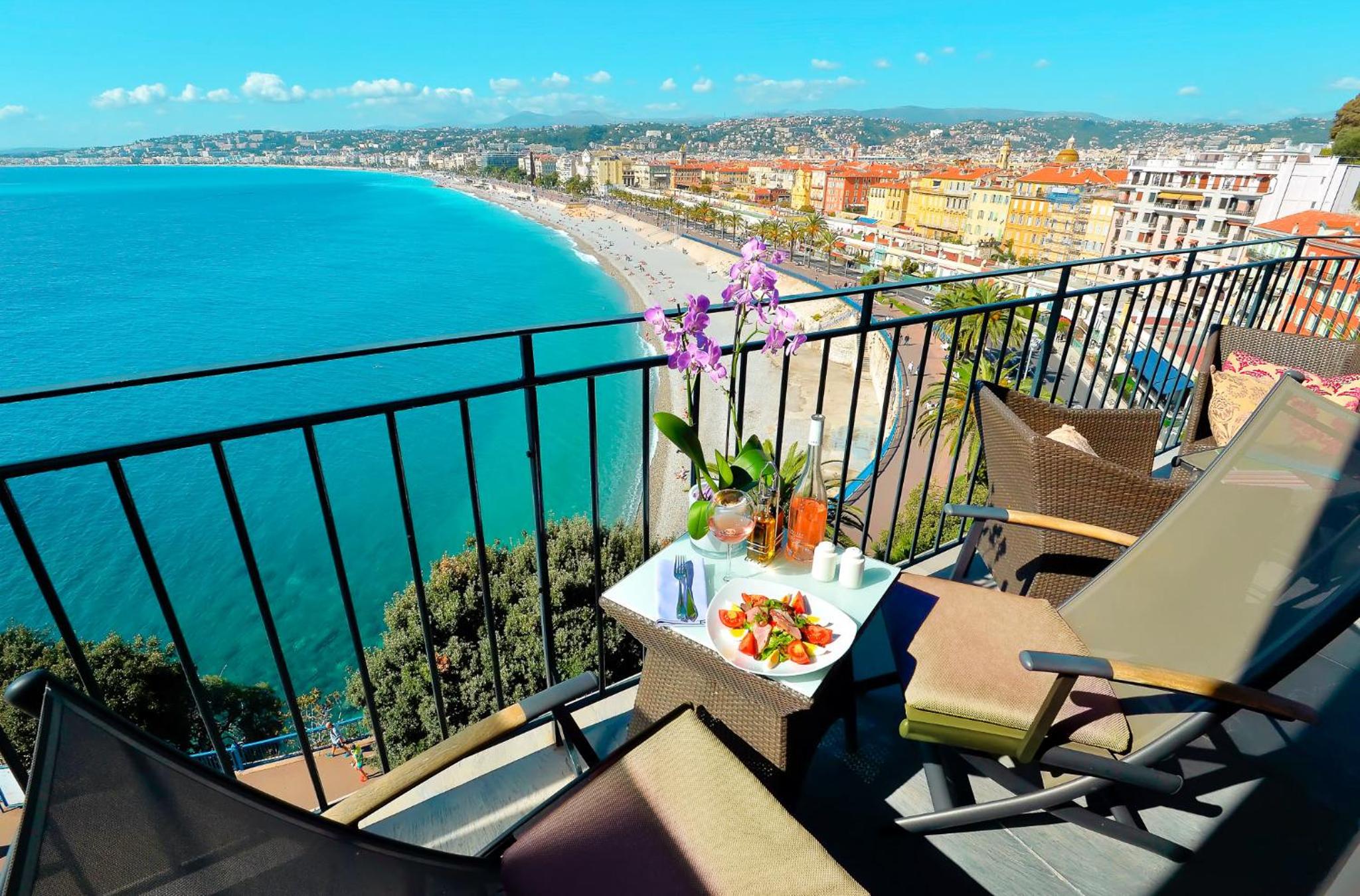 Suite Baie des Anges with Full Sea View - Photo 2