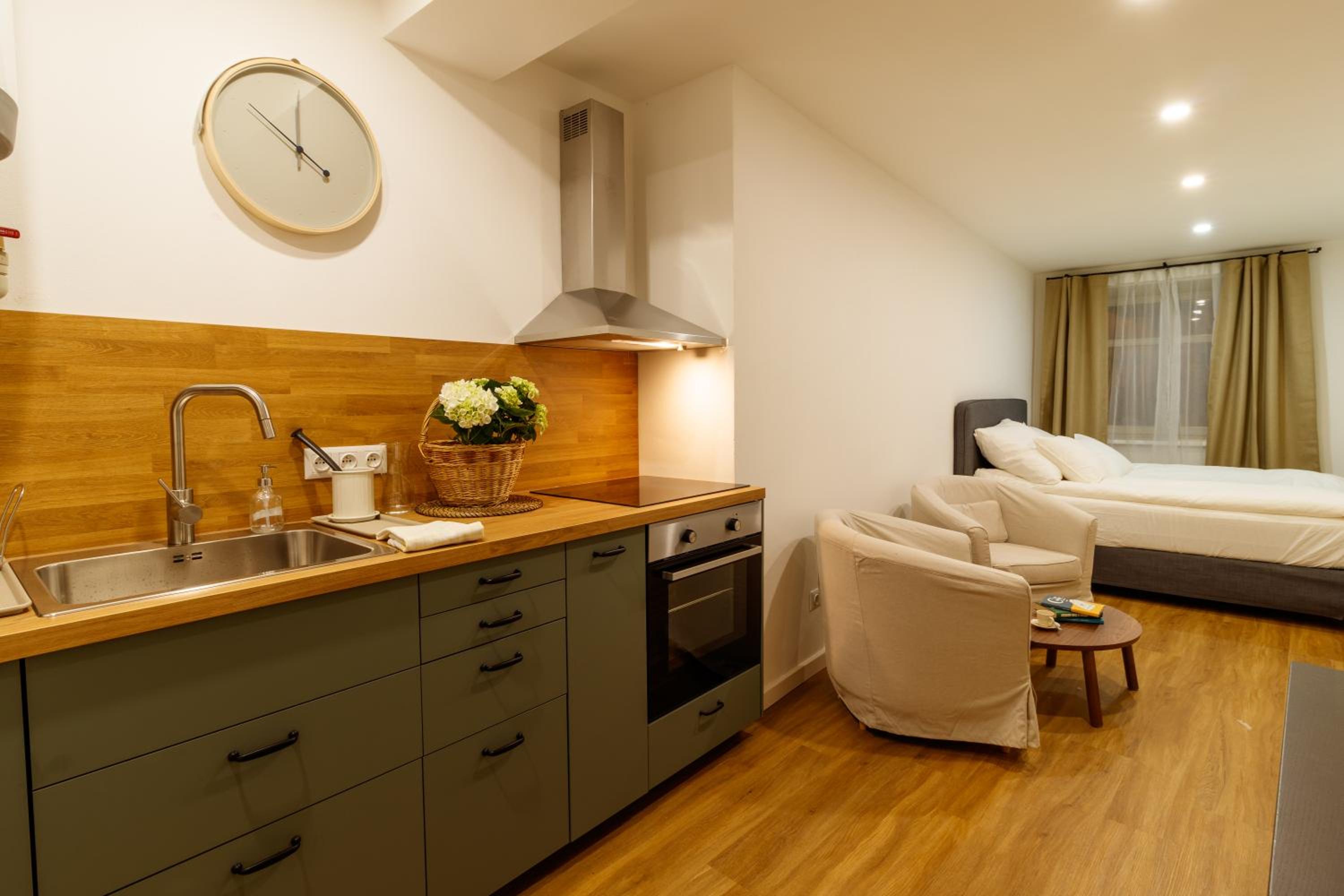 One-Bedroom Apartment