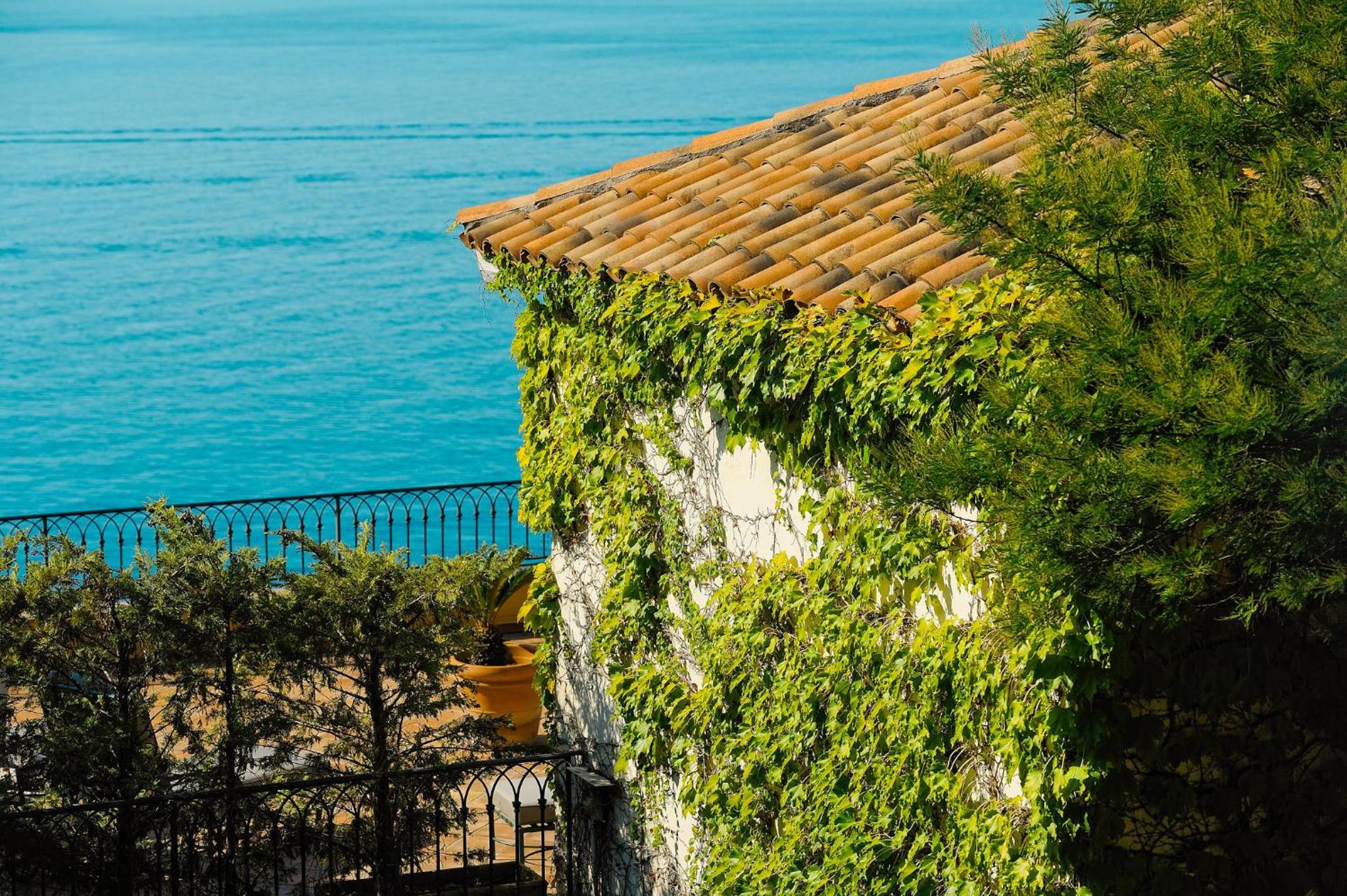 Suite Mediterranée with Sea View - Photo 11