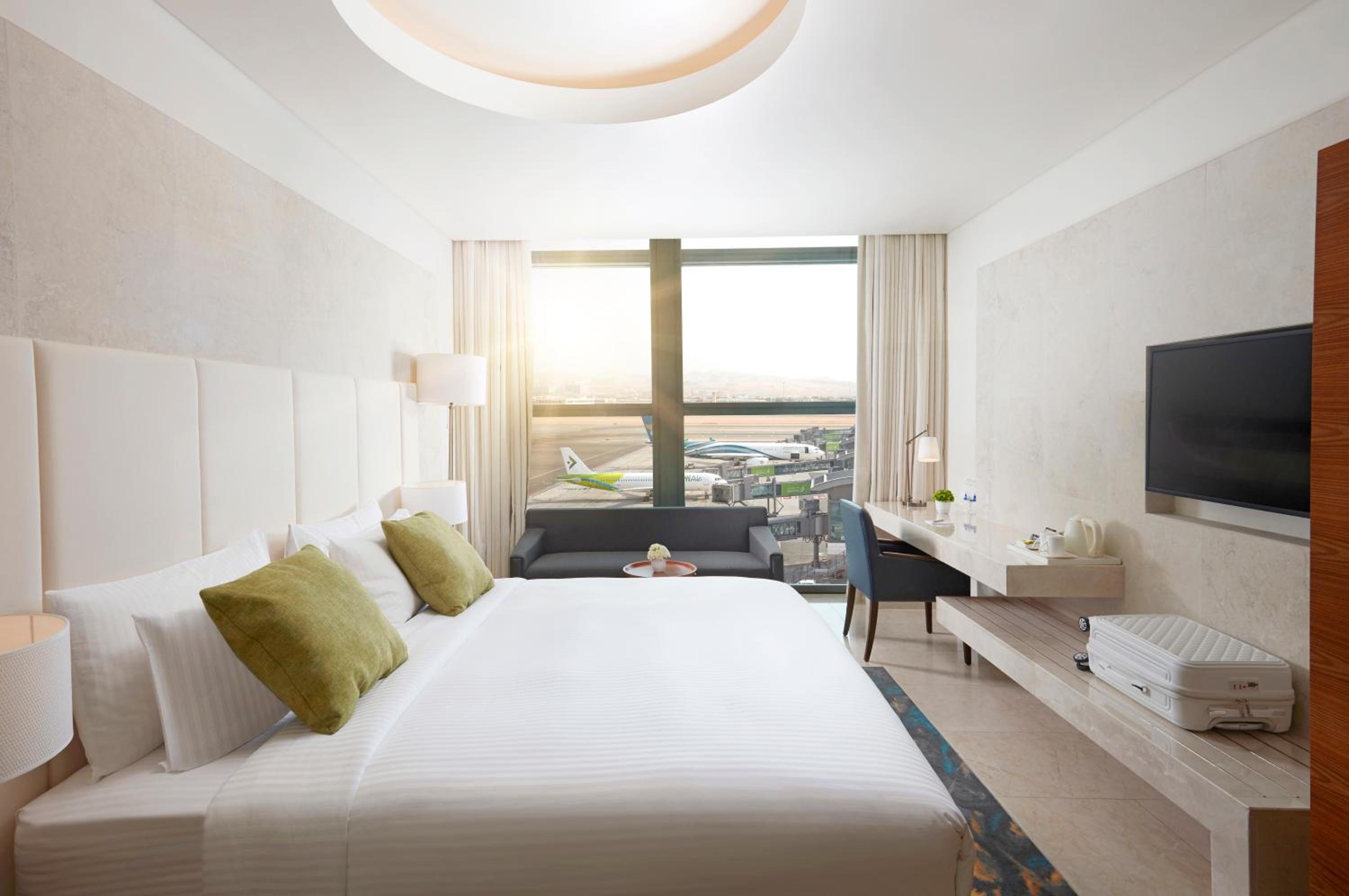 Superior Room - Runway View (Nightly)