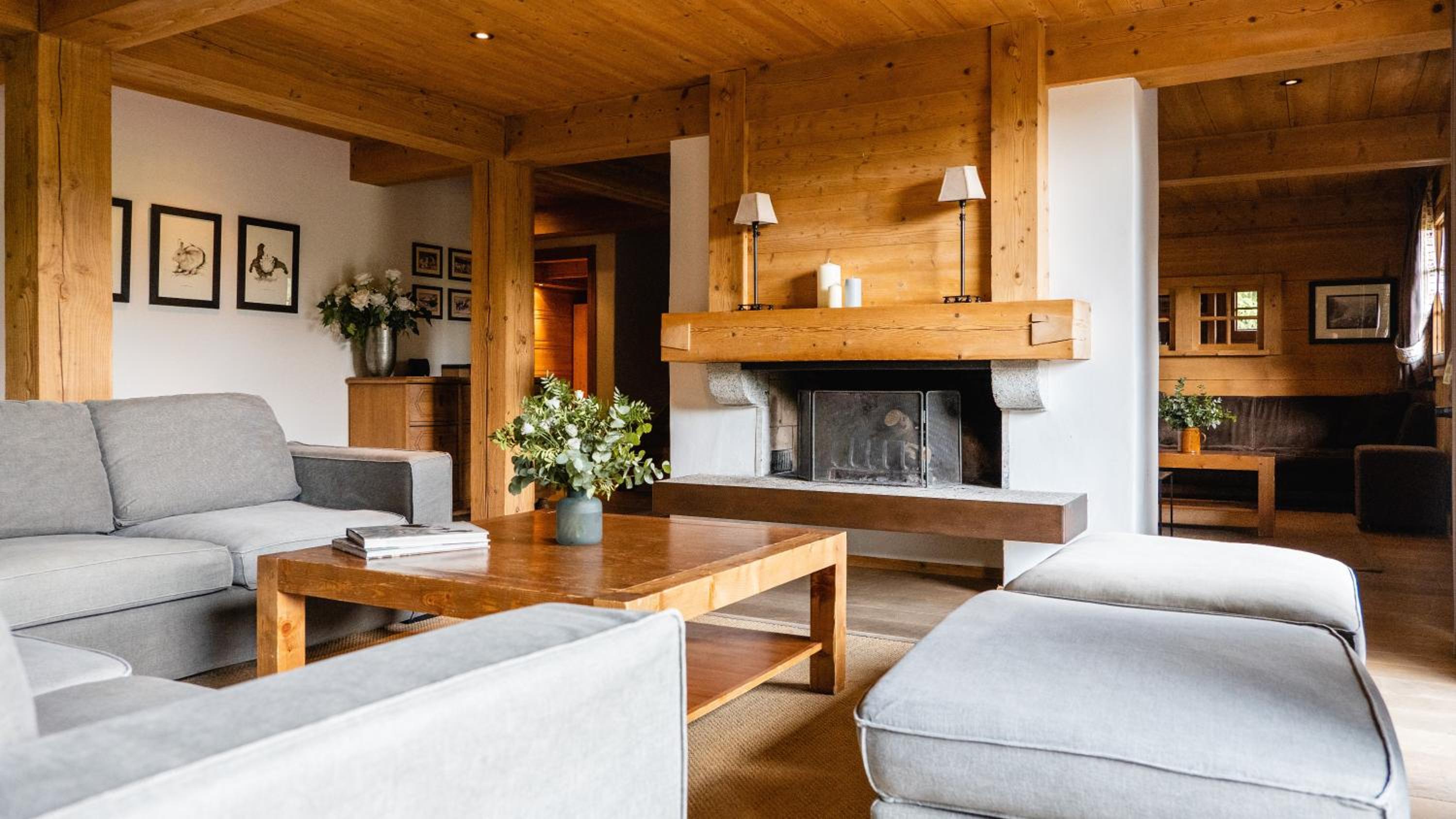 Clovis, Four-Bedroom Chalet photo 1