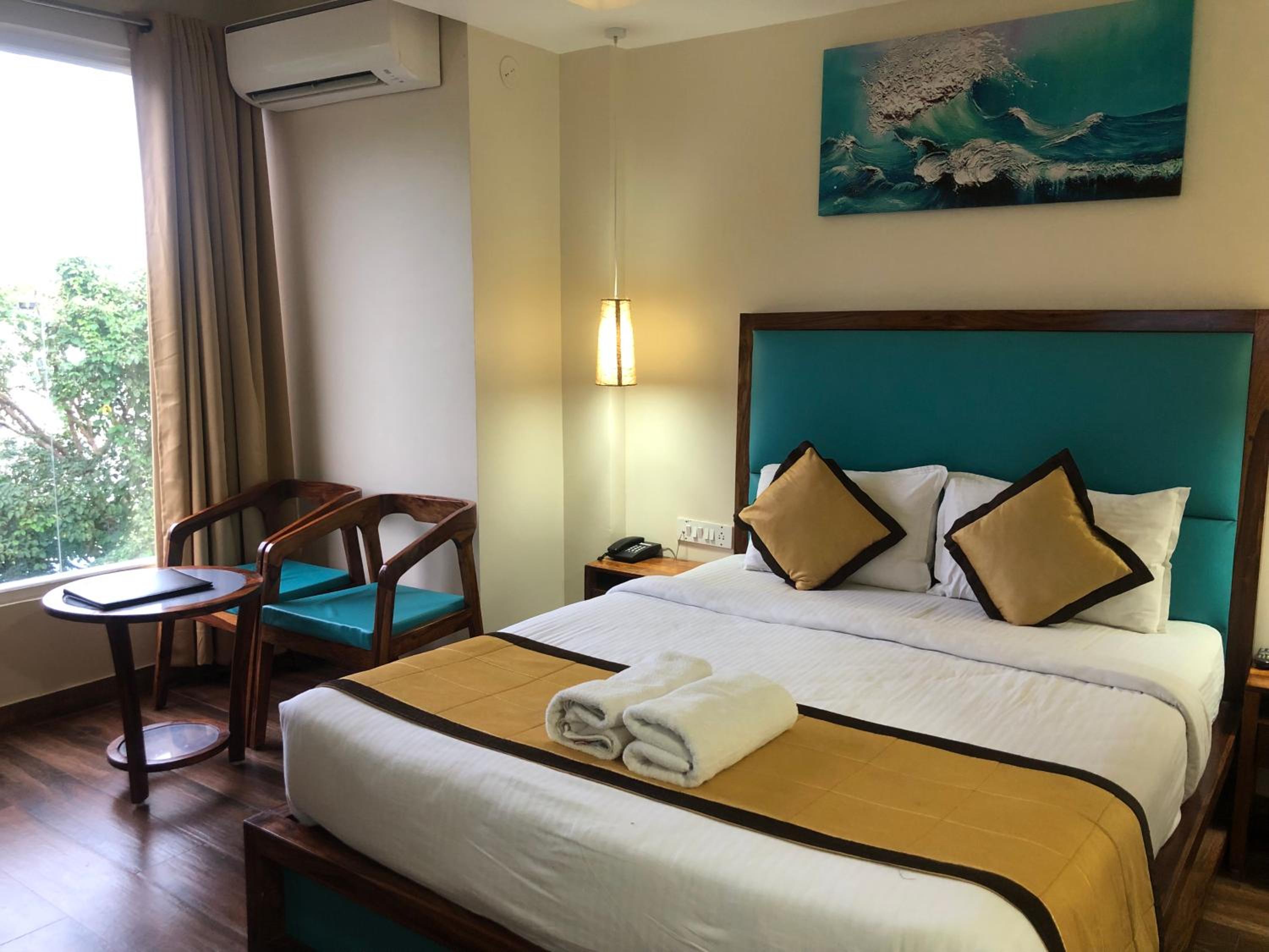 Deluxe Queen Room - Photo 6