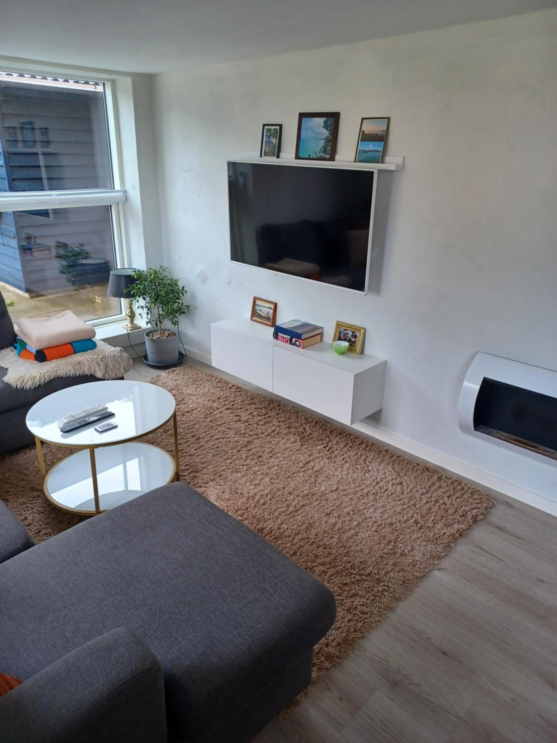 Three-Bedroom House photo 1